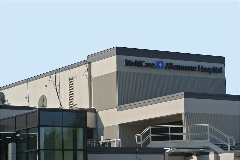 MultiCare Allenmore Hospital exterior illuminated channel letters in Tacoma, WA — fabricated and installed by Plumb Signs