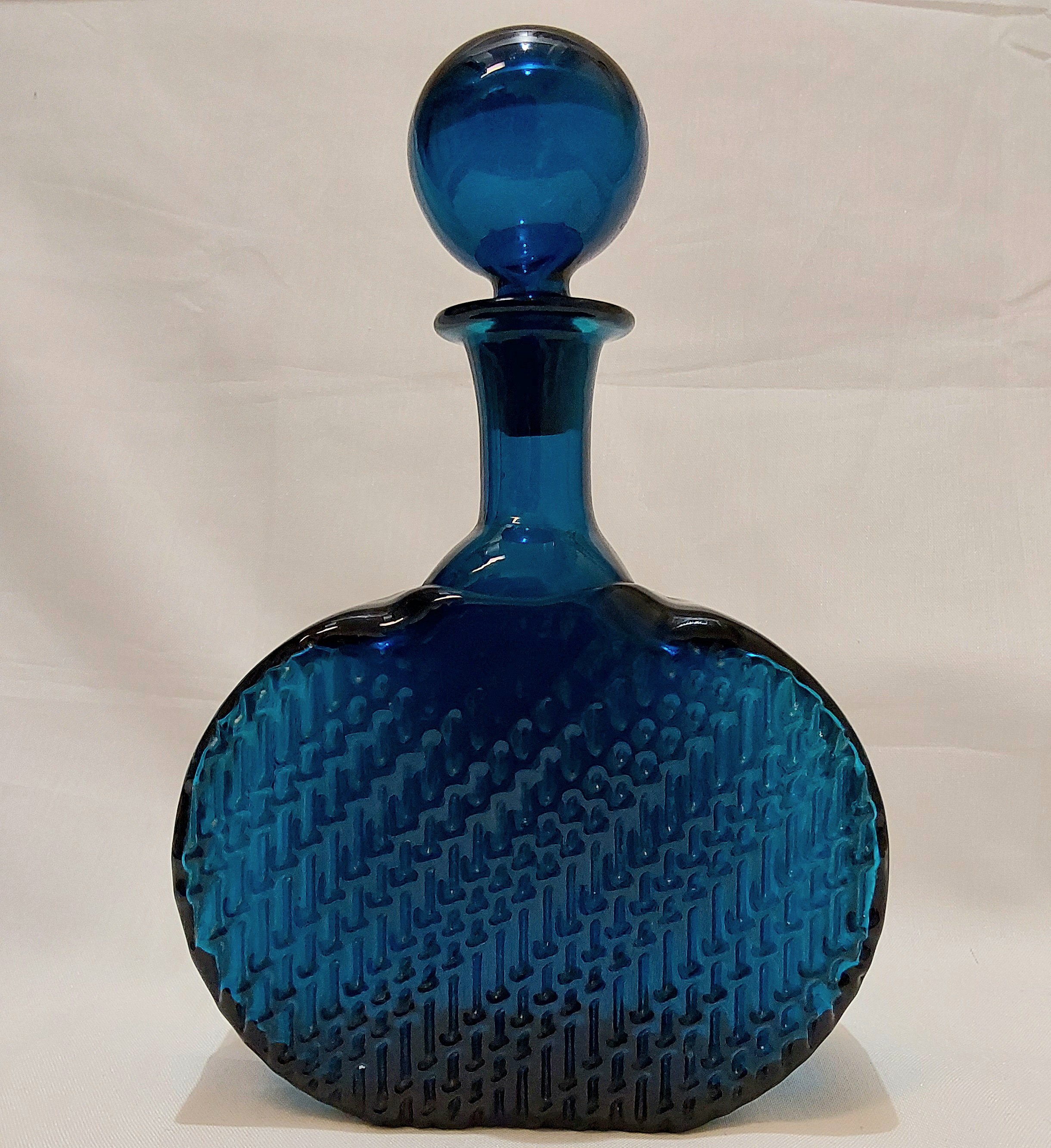 Riihimäen Lasi Oy, Nanny Still, Flindari, turkoosi karahvi.