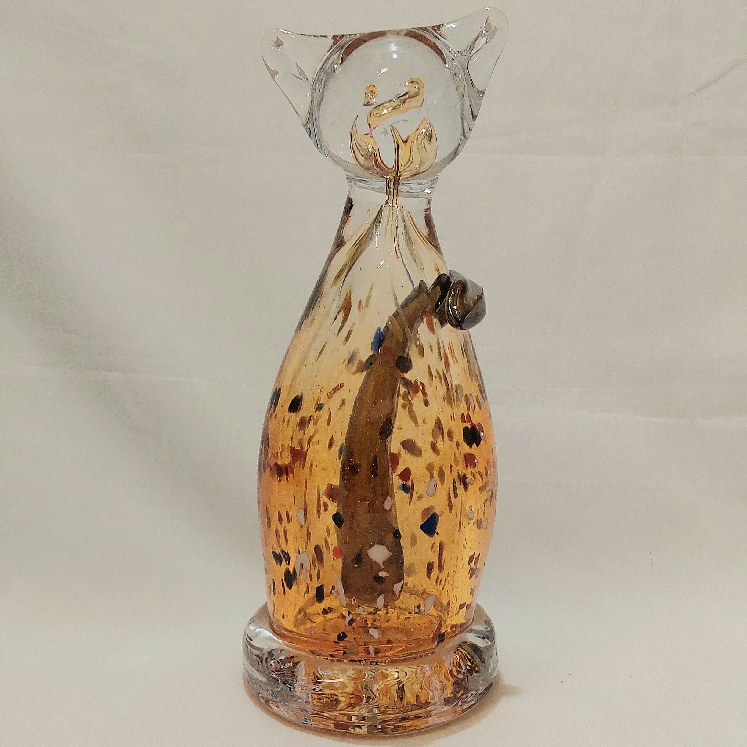 Lasikissa, (Signeerattu, Aimo Uutela)