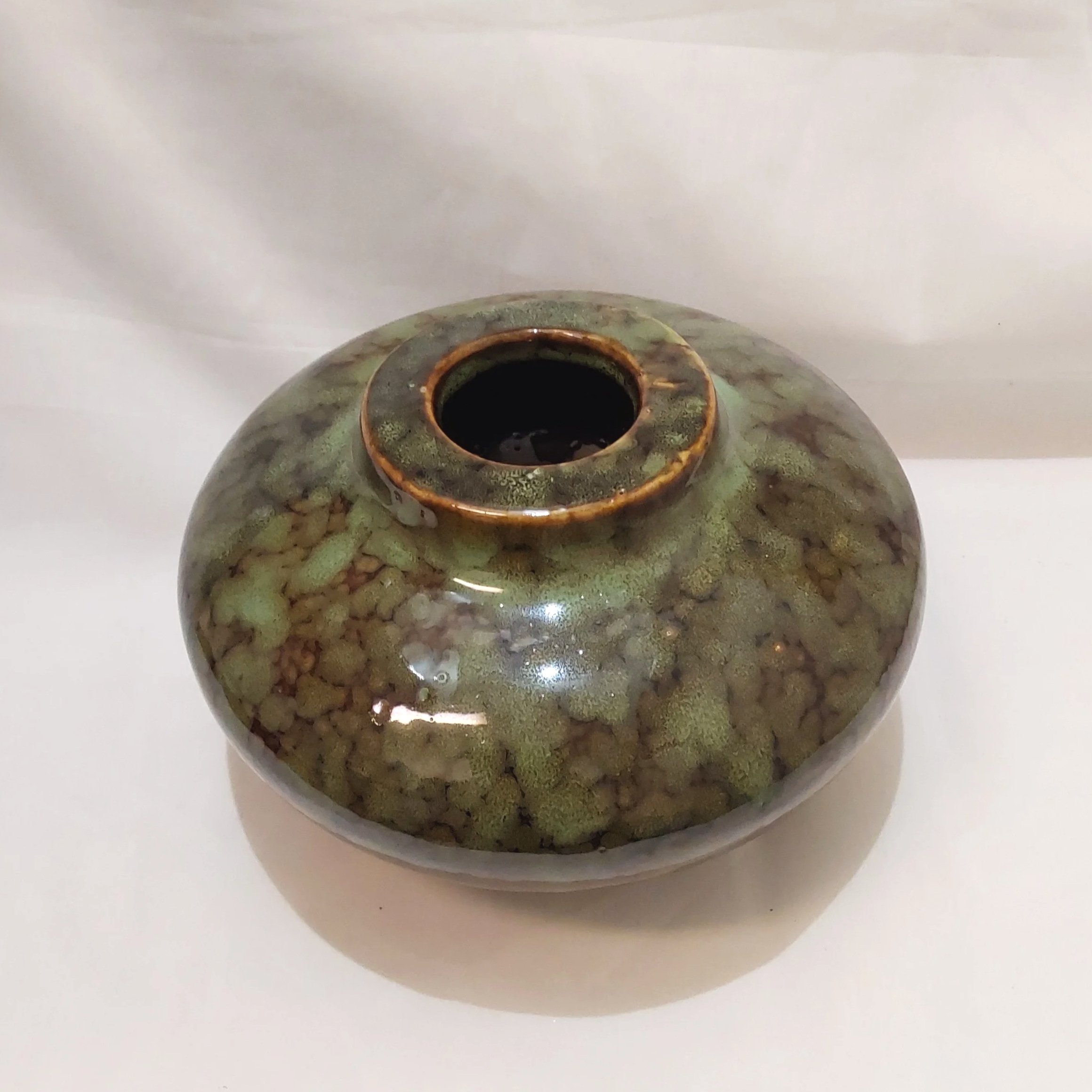 vihre%C3%A4+keramiikkavaasi+2_2.jpg