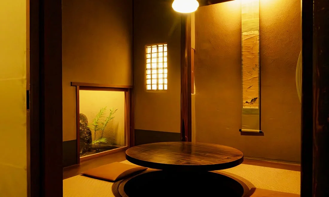 2F (Private Room)