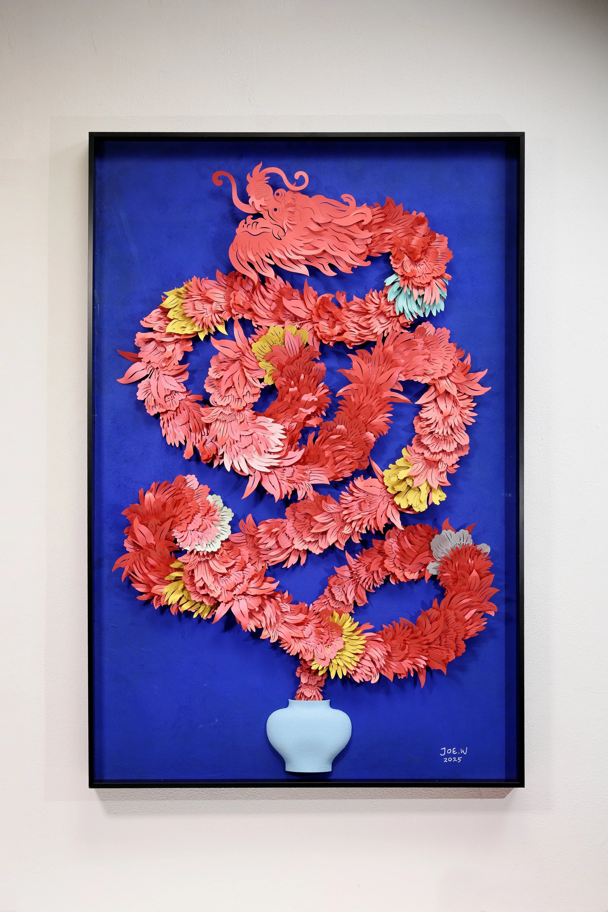 Joe-Wong_Dragon_Blooming_Vase_2026_paper-cut_128x80cm.jpg