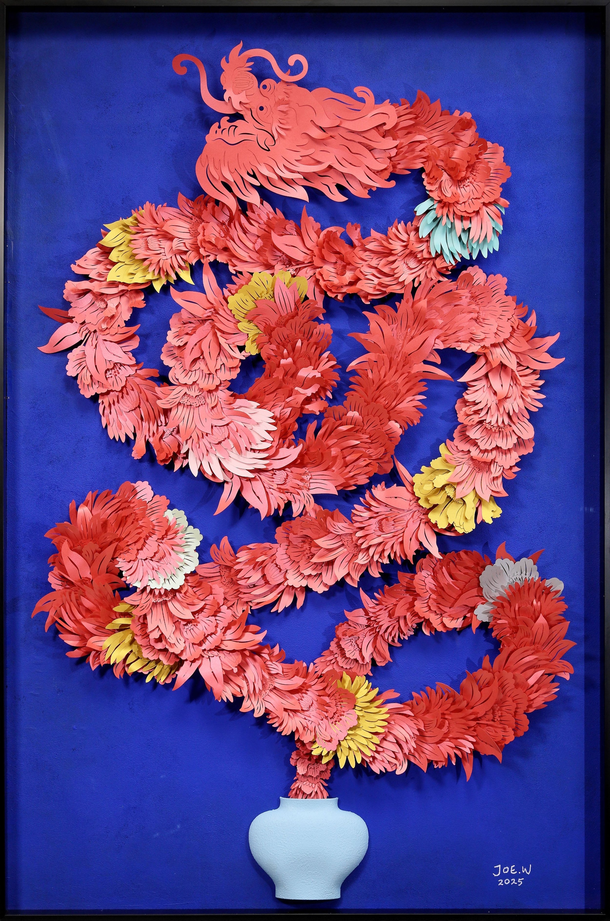 Joe-Wong_Dragon_Blooming_Vase_2026_paper-cut_128x80cmb.jpg