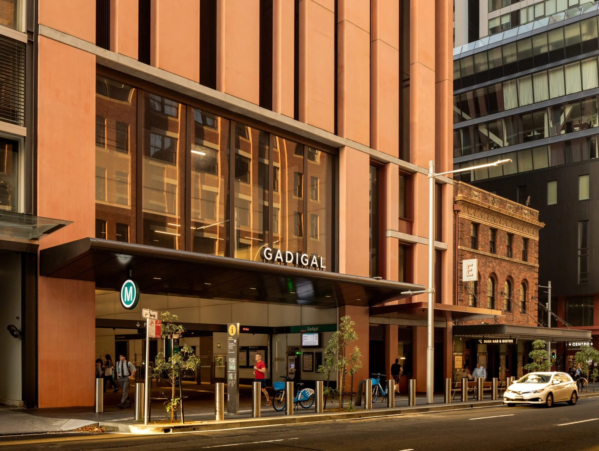Indi, Sydney