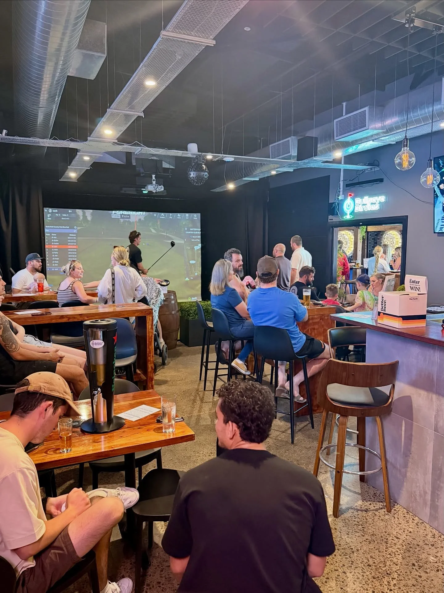 LIVE SPORT this week @bullseyebirdies 

Why not treat yourself to some delicious eats, a few rounds of darts, the golf sim, lunch specials, beer towers, cocktails, Suntory -196 buckets &amp; sport LIVE &amp; LOUD on the big screens 🙌

$10 pints of S