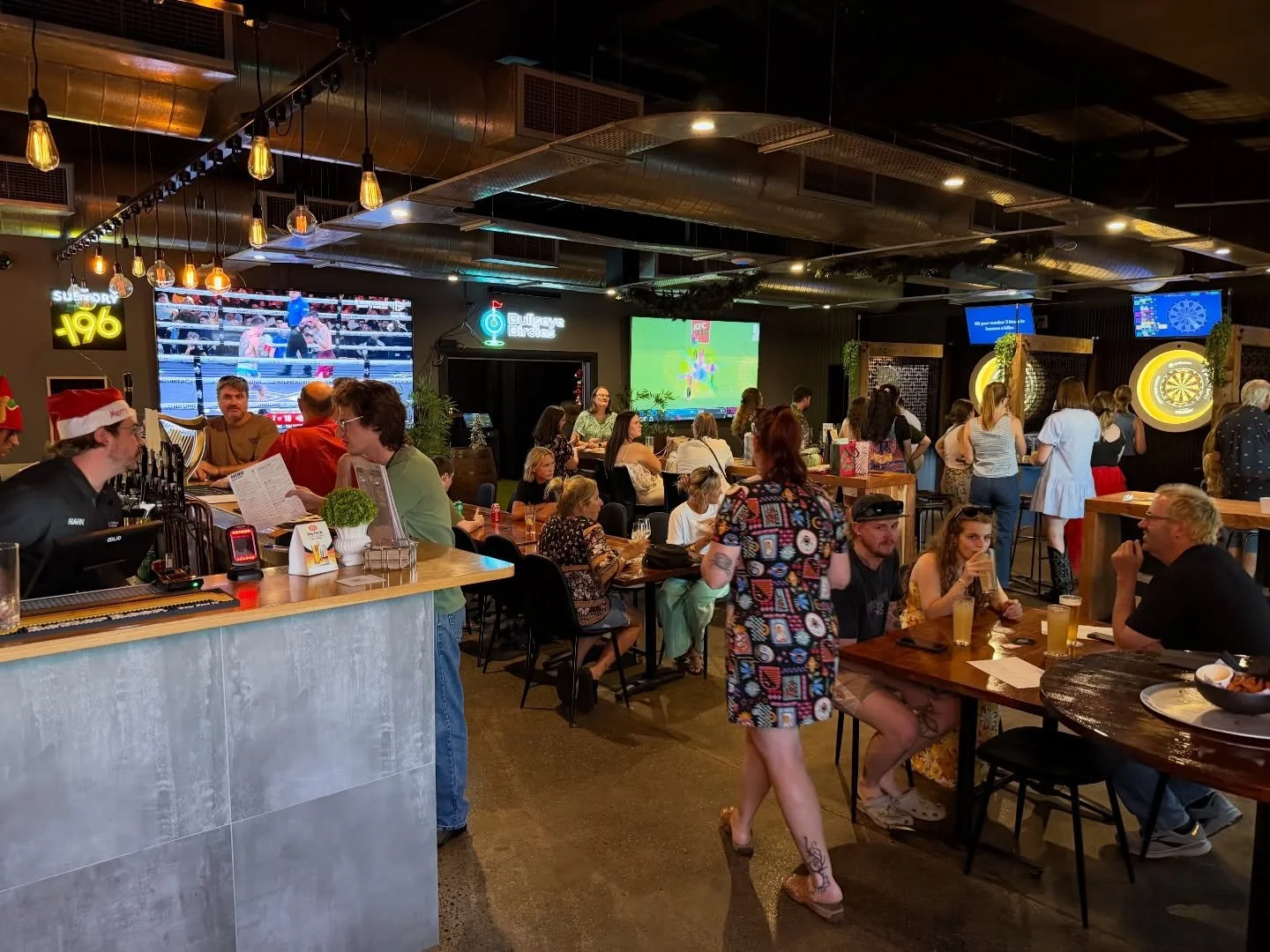 🎄✨ 𝗛𝗮𝗽𝗽𝘆 𝗖𝗵𝗿𝗶𝘀𝘁𝗺𝗮𝘀 𝗘𝘃𝗲 ✨🎄

We are 𝗢𝗣𝗘𝗡 today from 11am-10pm 
 
𝗖𝗟𝗢𝗦𝗘𝗗 𝟮𝟱𝘁𝗵 &amp; 𝟮𝟲𝘁𝗵 𝗗𝗲𝗰

Wishing you all a very 𝗠𝗲𝗿𝗿𝘆 𝗖𝗵𝗿𝗶𝘀𝘁𝗺𝗮𝘀 and thank you for all your support this year 🙏🎄🍻🥂

👀 Exciting