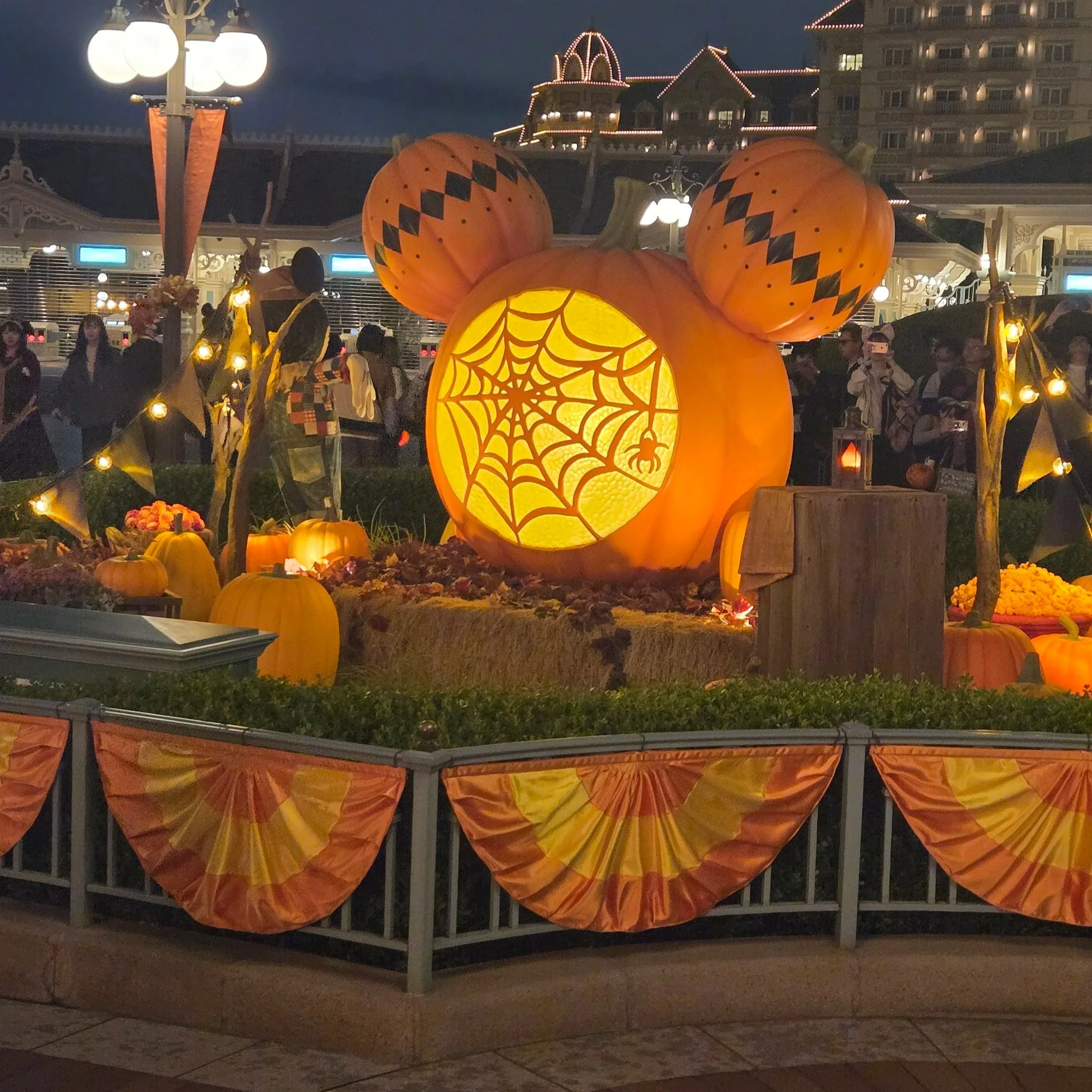 Disney-Pumpkin-2024.jpg