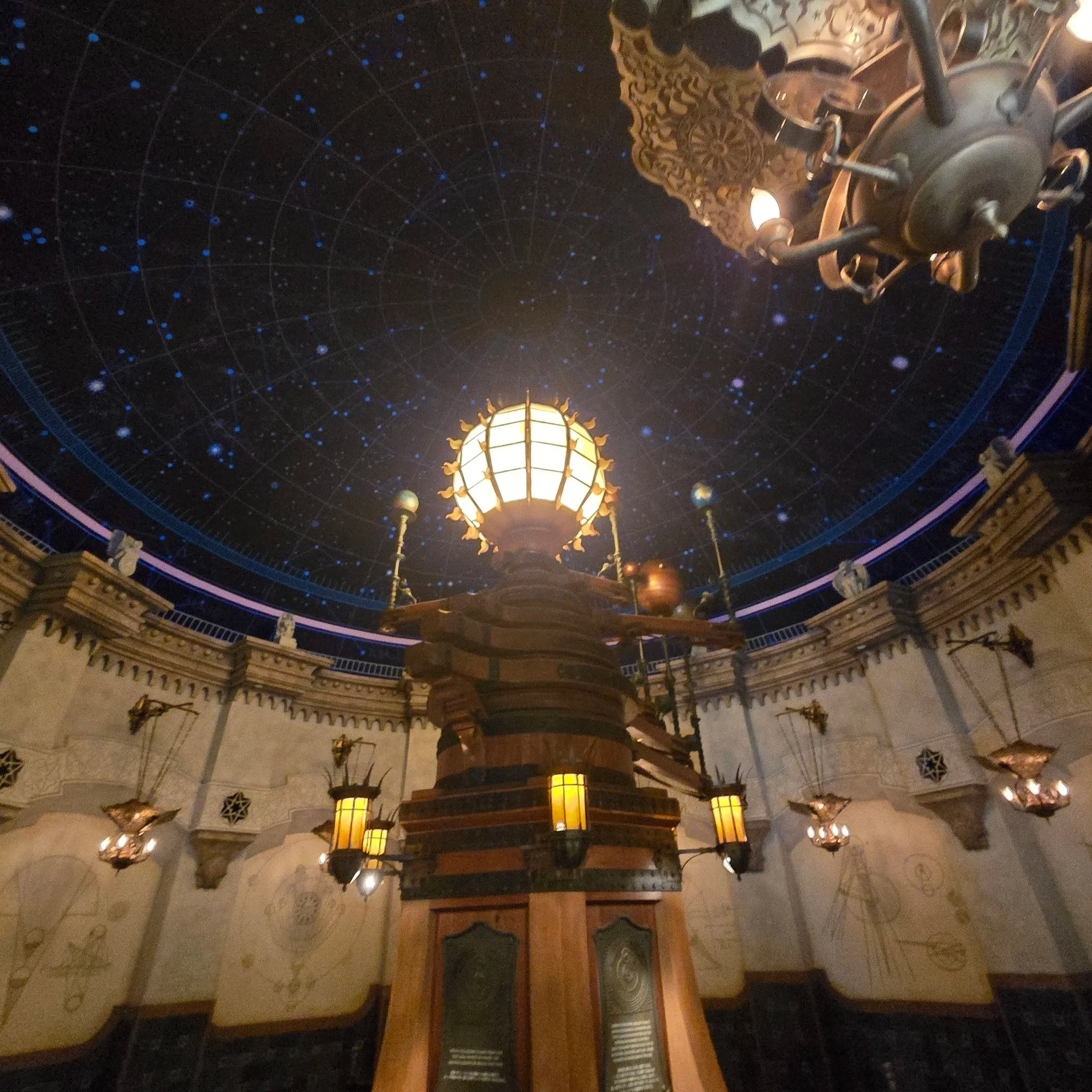 Disney-Planetarium.jpg