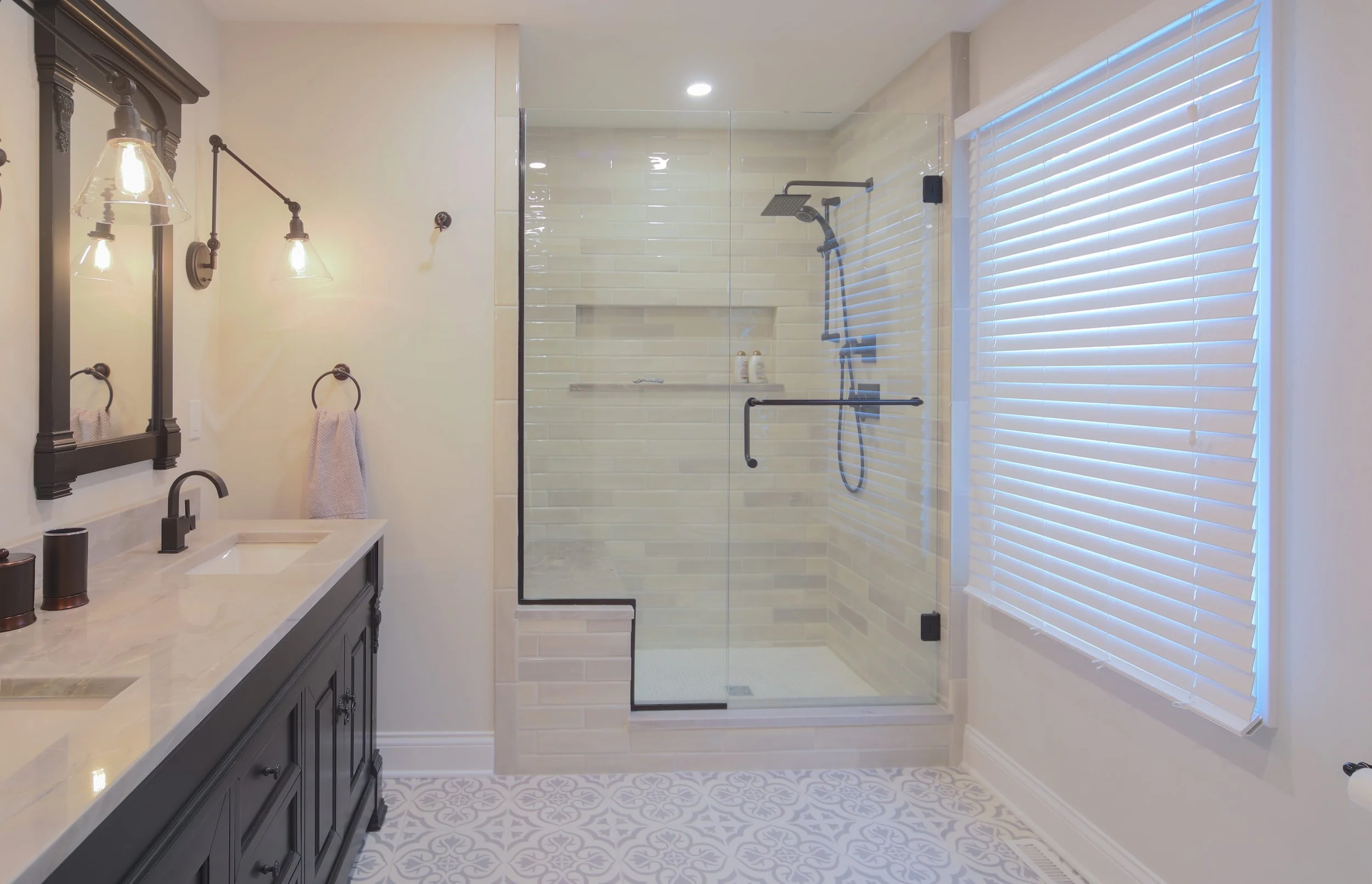 Avon Lake Master Shower