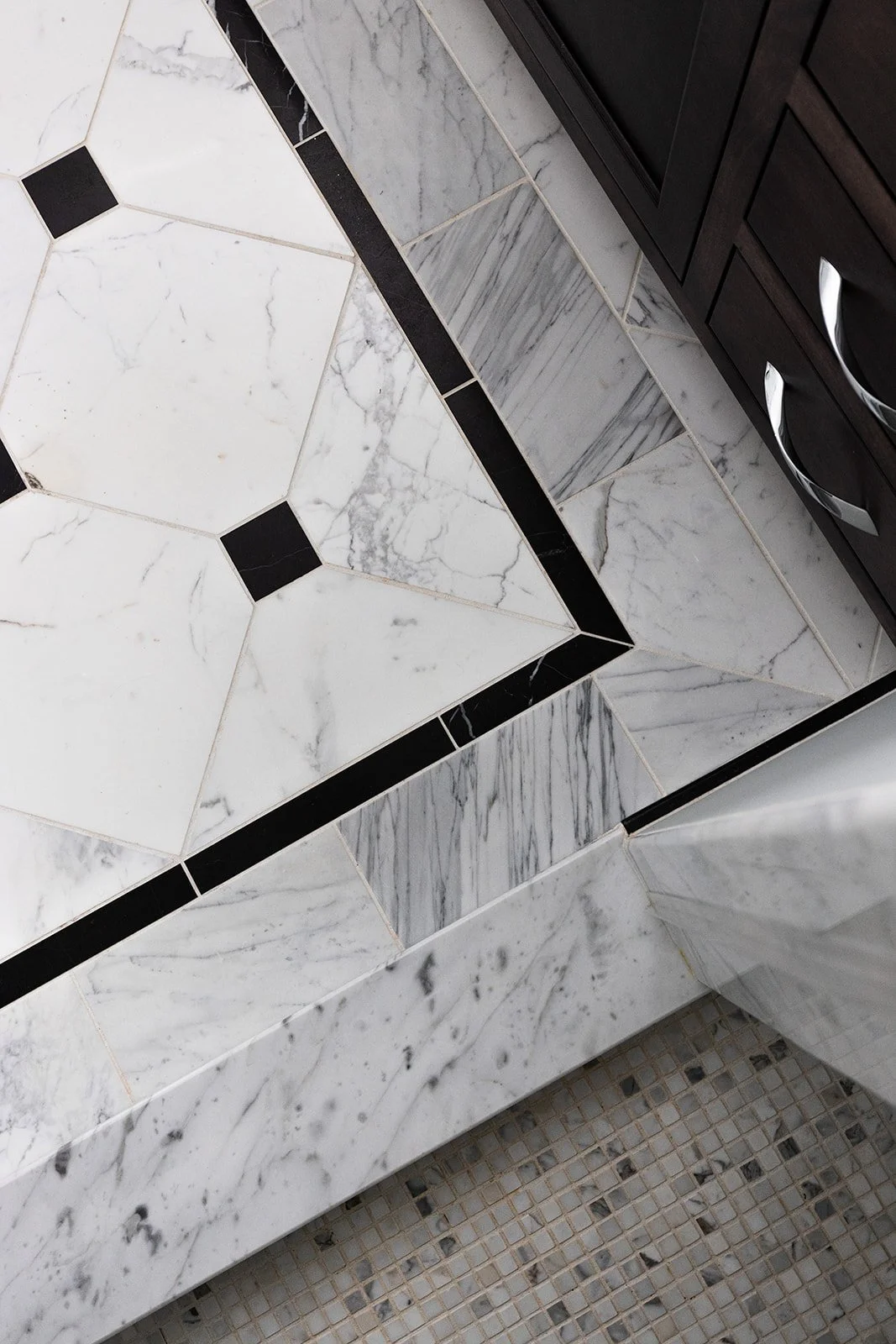 Swanky Bolt Studios - 20511 Morewood - Details-12.jpg