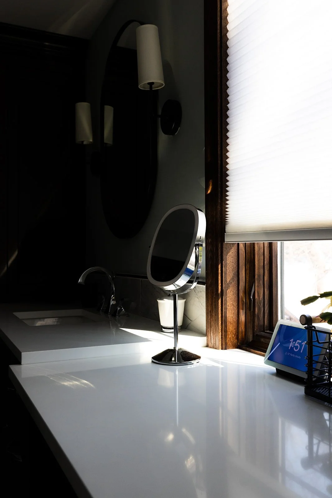 Swanky Bolt Studios - 20511 Morewood - Details-13.jpg