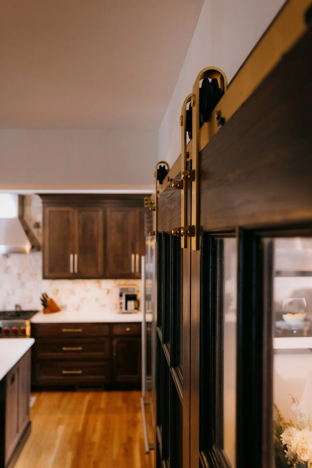 Swanky Bolt Studios - 20511 Morewood - Details-1.jpg