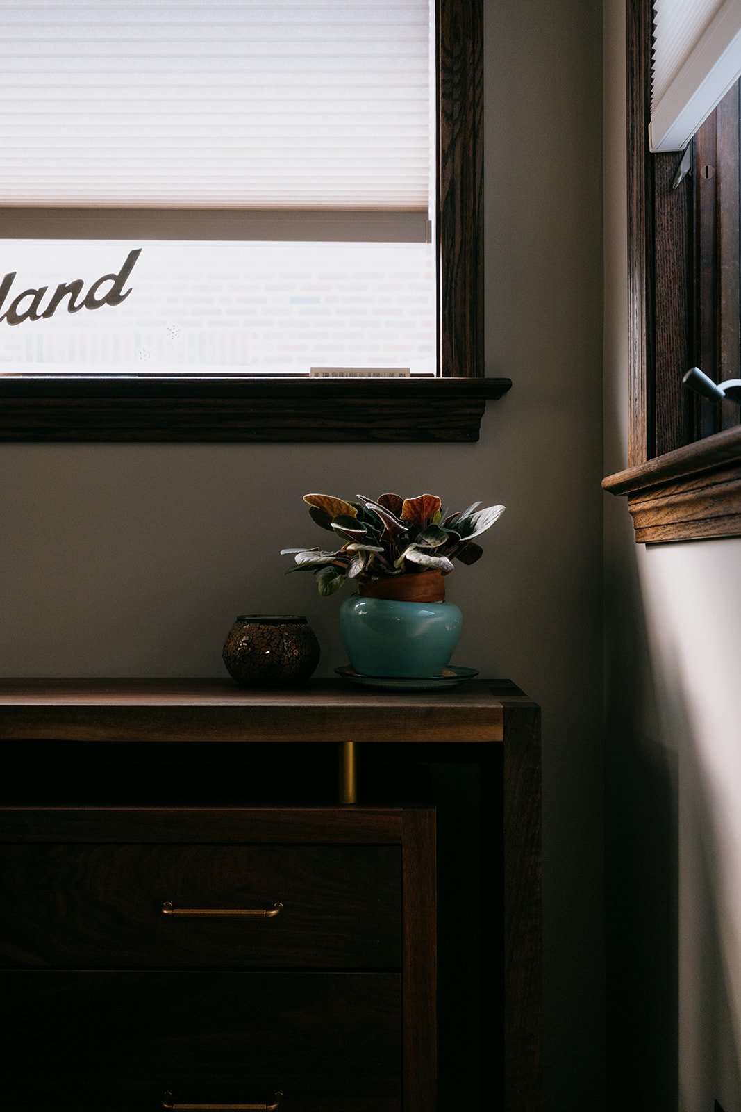 Swanky Bolt Studios - 20511 Morewood - Details-2.jpg