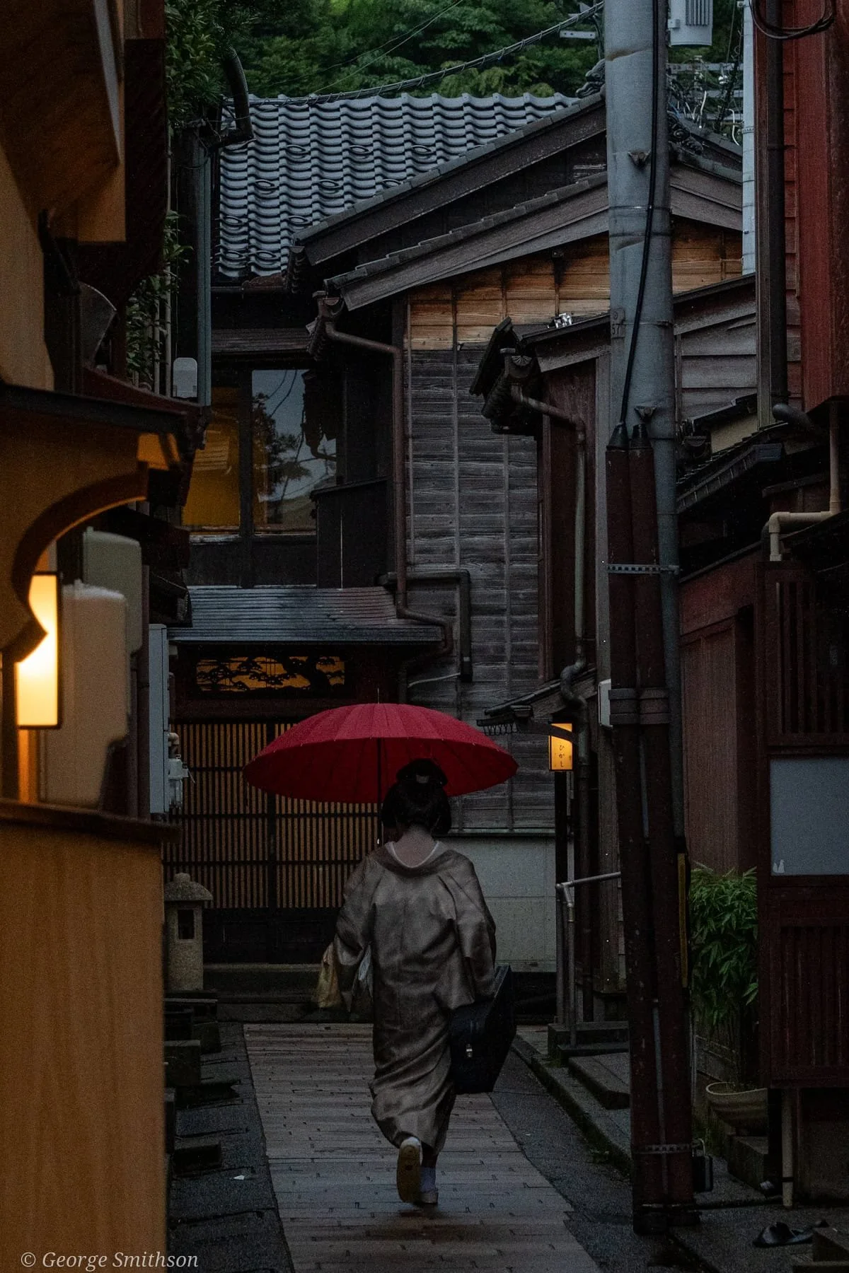 An opportunity to capture an elusive geisha. Kanazawa, Japan, 2025