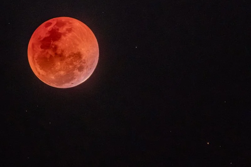 Eclipse of the Soul: Finding Your Strength in Life's Darkest Moments