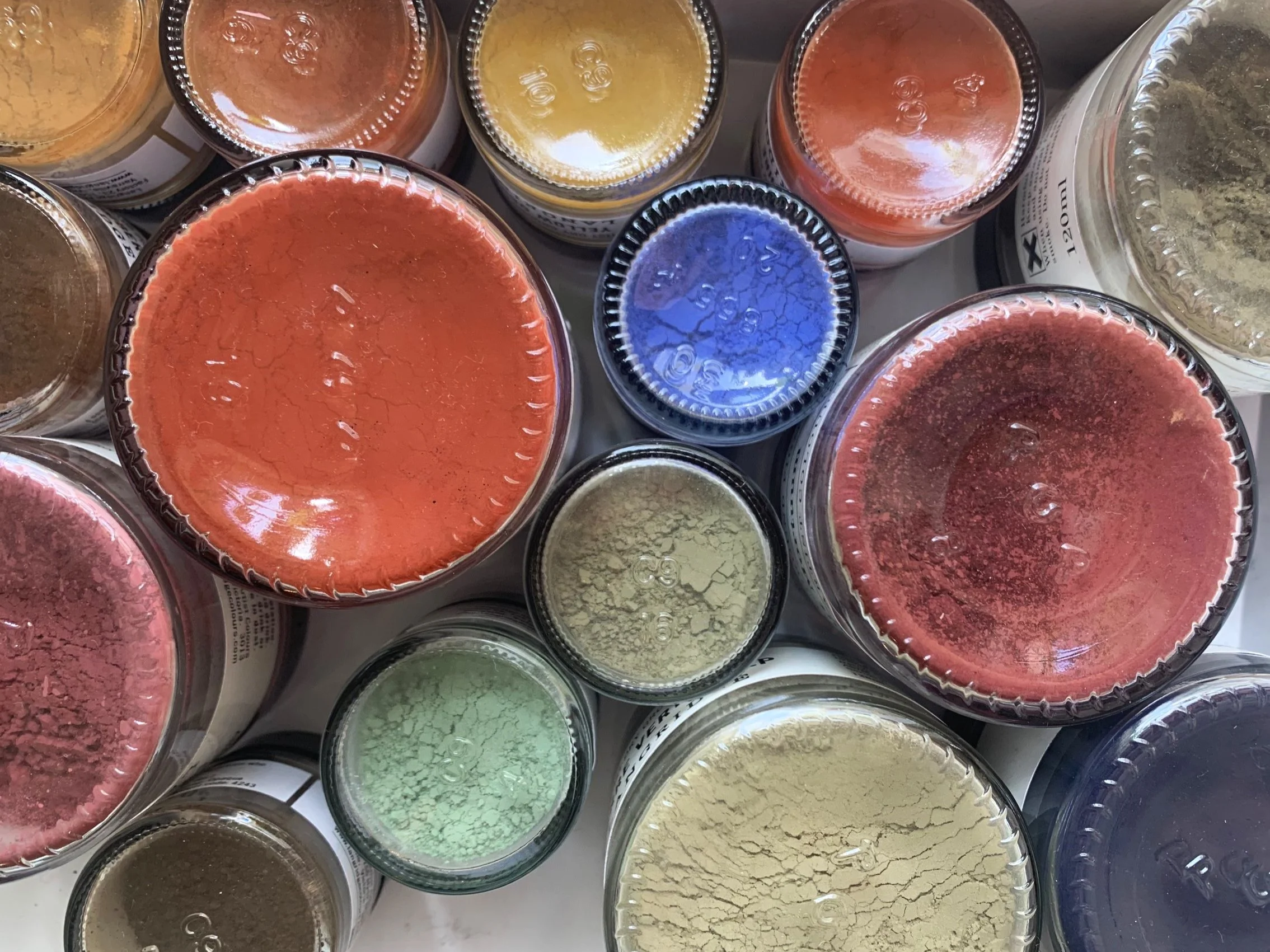so many pigments... so little time!