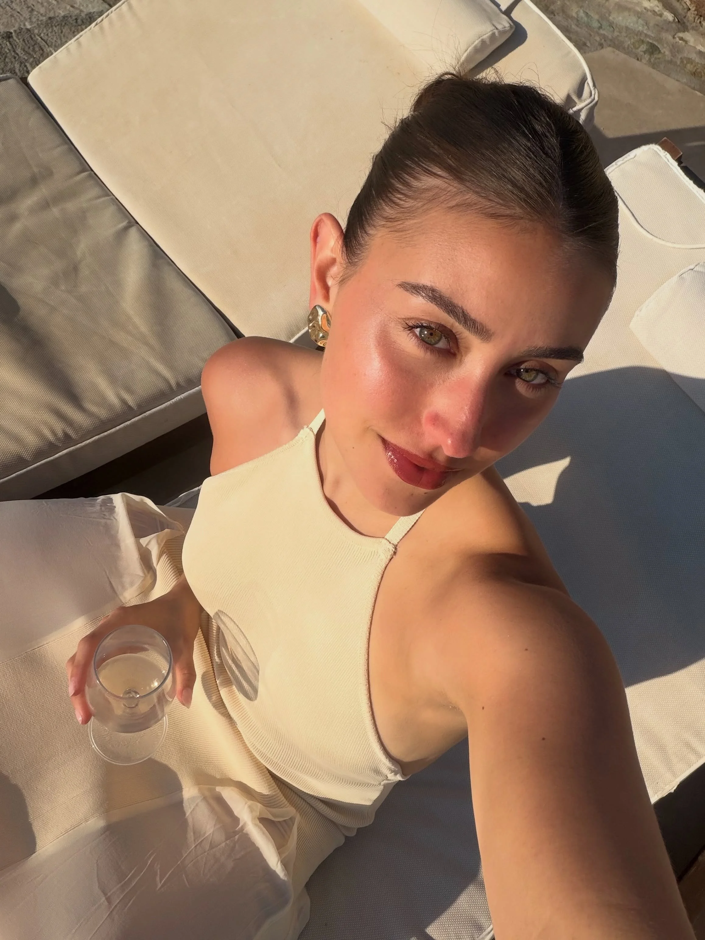starting off summer the best way 🇬🇷✨