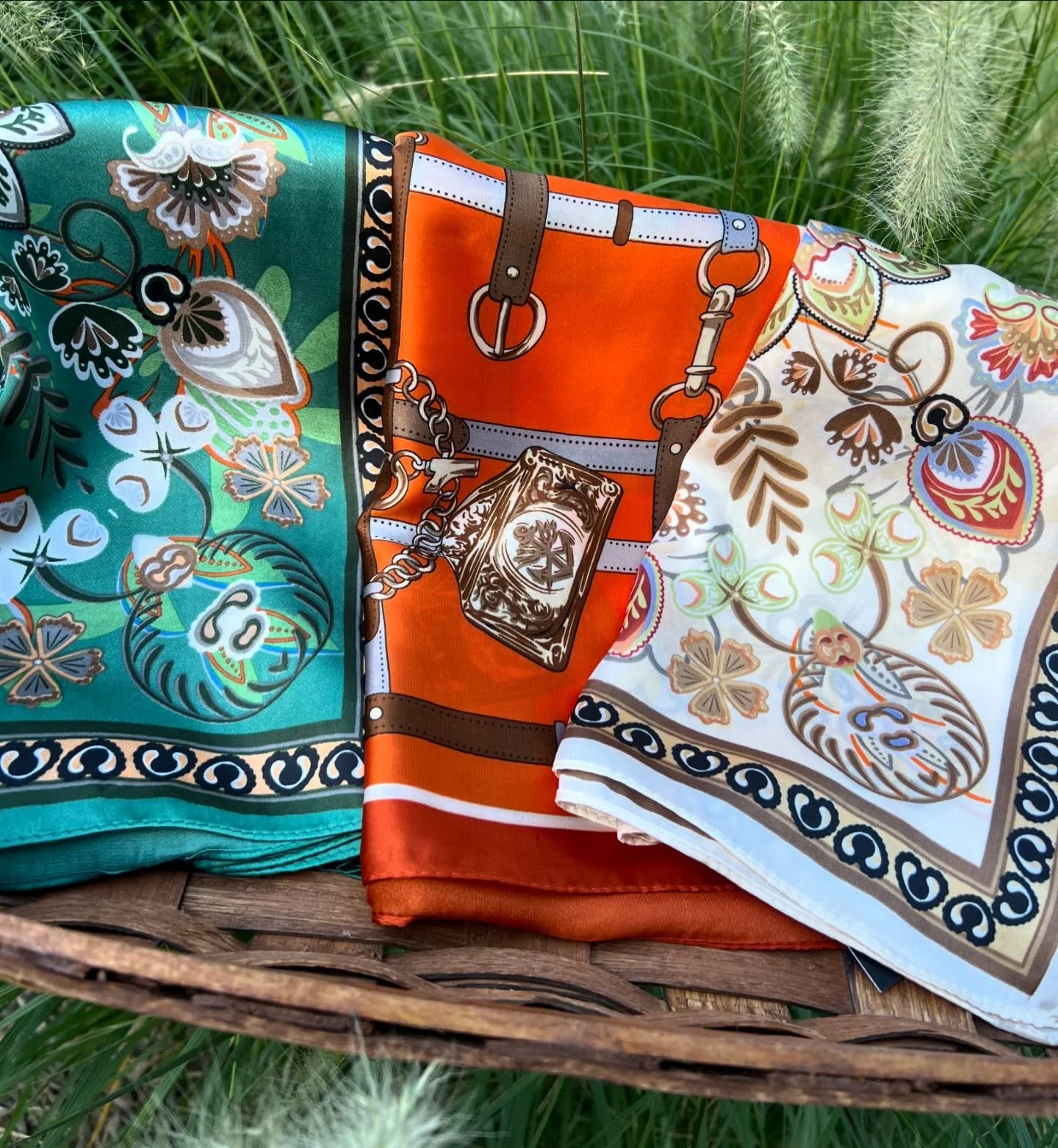 Which one would you choose?! Effortless style &amp; endless options! Tie it on your purse, wear it in your hair, or even style it as a top! These silk scarves are the ultimate accessory🌿🧡
&bull;
&bull;
#dressedinzest #zestclothingandco #shopsmall #
