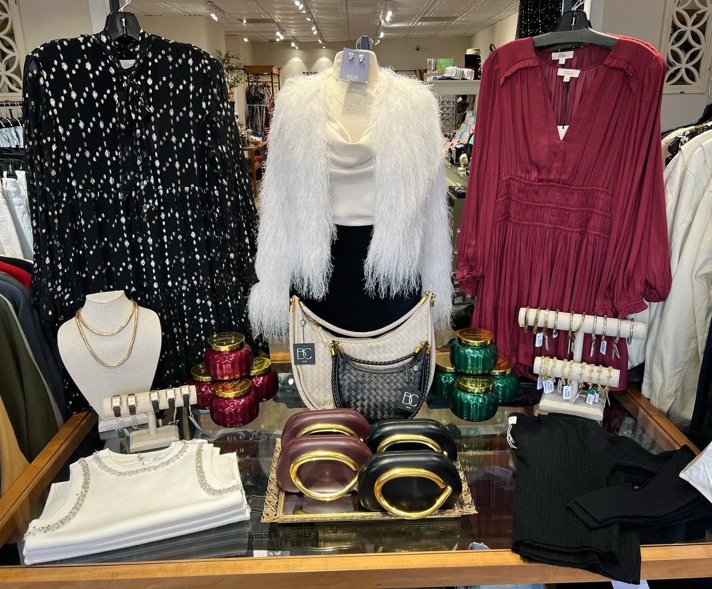 Holiday glam starts now!🦃✨
Whether you&rsquo;re hosting, toasting, or heading out for a cozy Thanksgiving dinner, we&rsquo;ve got the perfect looks to elevate your week.
Shop the new arrivals in store this week!!
&bull;
We will be closed Thanksgivin