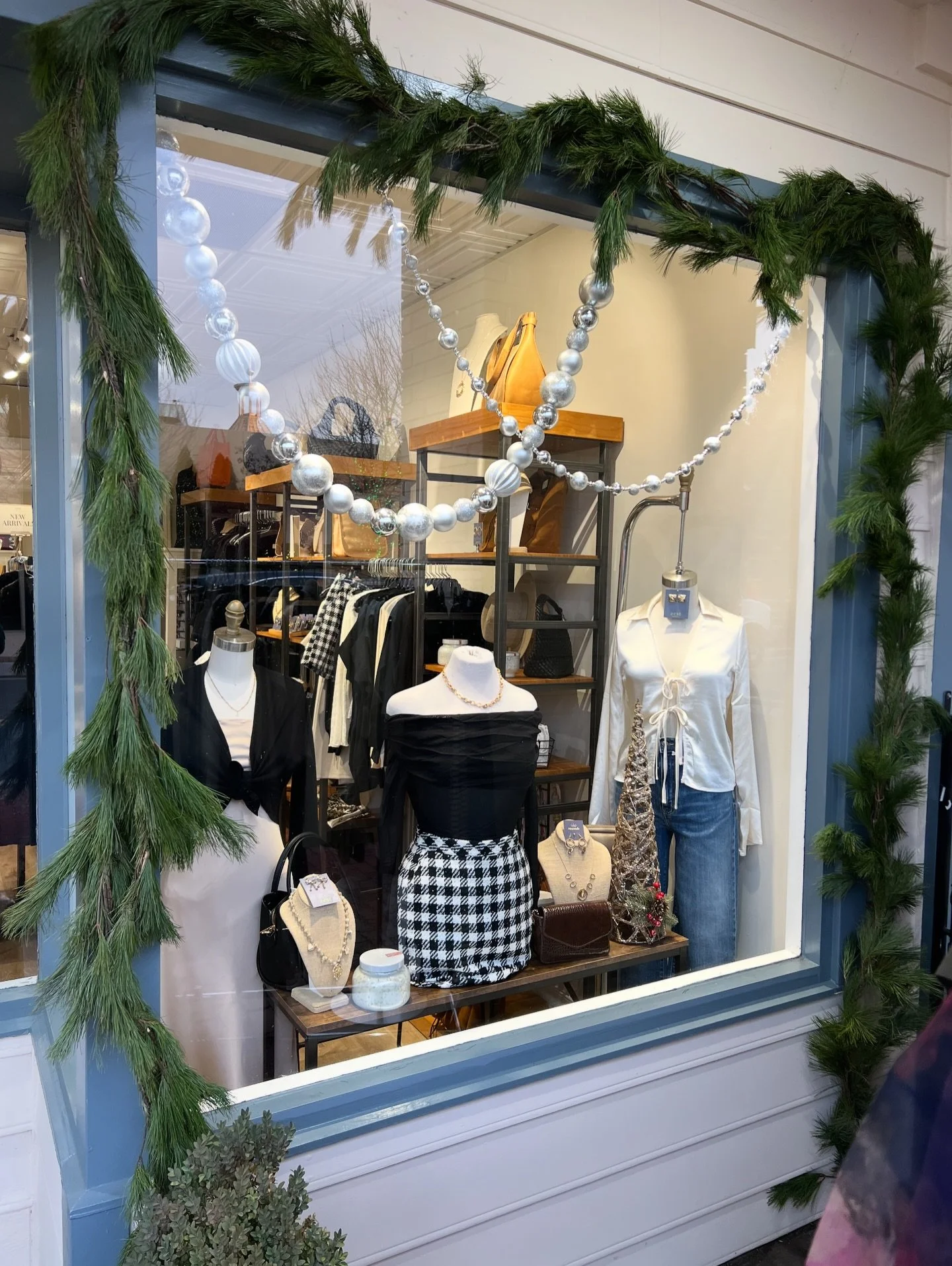 Holiday shopping is officially in full swing, and our windows have never looked cuter! Whether you&rsquo;re dressing up for holiday parties, gifting something special, or treating yourself (because why not?), we&rsquo;ve got the perfect pieces waitin