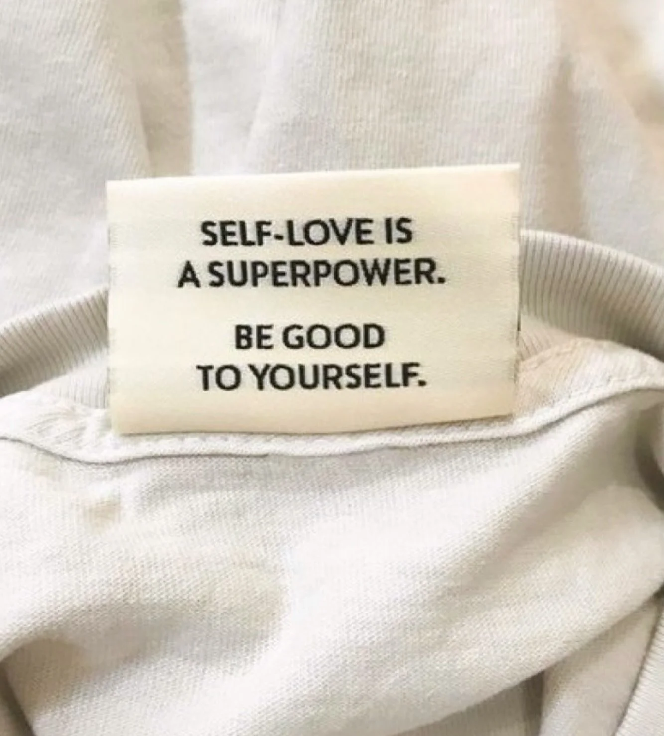 Self-Love Sunday ✨
Whether it&rsquo;s choosing pieces that make you feel confident, slowing down, or giving yourself grace, being good to yourself never goes out of style 🤍
Wear what makes you feel like you, rest when you need it, and don&rsquo;t fo