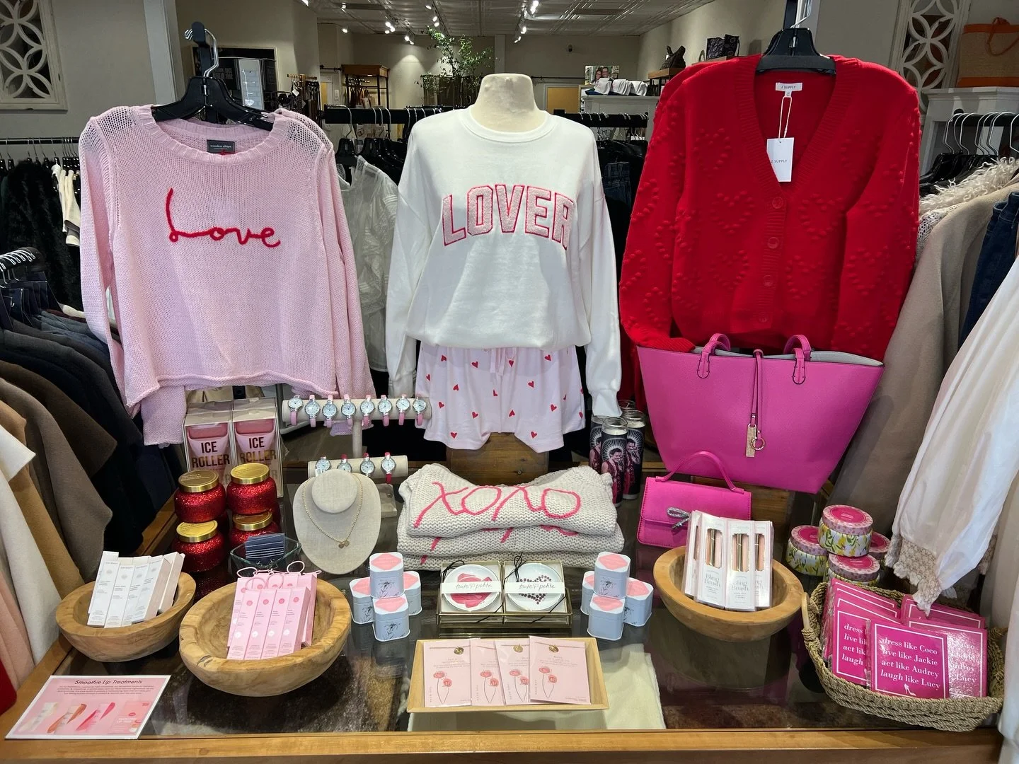 All things cozy, cute, and Valentine-ready 💗
Zest Leesburg is stocked with new Wooden Ships knit sweaters, new Z Supply red heart cardigans, and all the little extras your heart could want 💕
See you soon💌
&bull;
#shoplocal #zestleesburg #downtownl