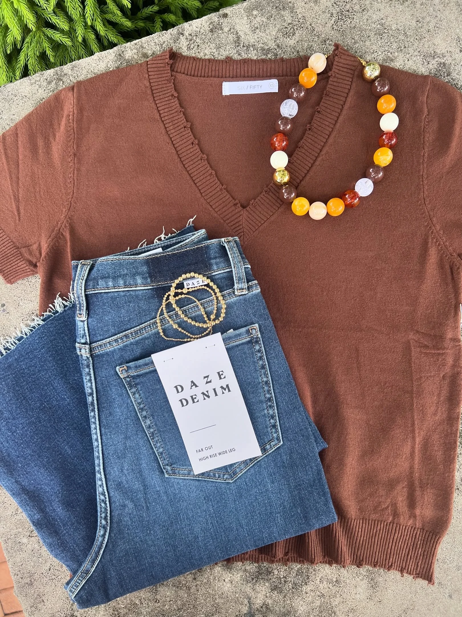 The best of both seasons is here🤎
Our Summer Sale is still happening with 25% OFF select spring and summer styles, while new fall transition pieces are arriving daily! Lightweight sweaters, rich fall colors, and easy to style pieces make it simple t