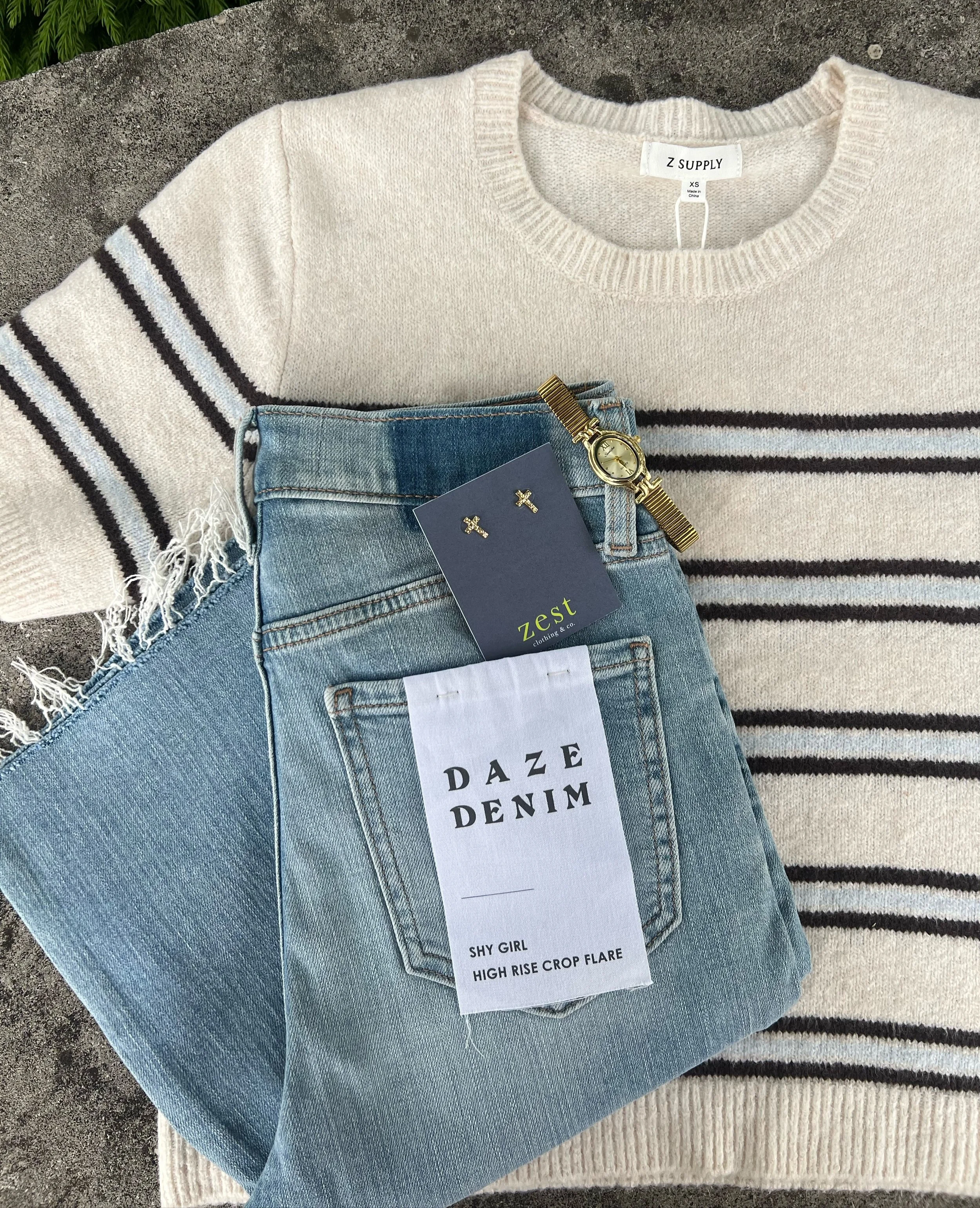 The sweater look&hellip; without the sweater weather🤍
Our new arrival is the perfect in-between piece for those days when you&rsquo;re craving all the fall vibes, but the temperatures haven&rsquo;t quite gotten the memo. With the look of your favori