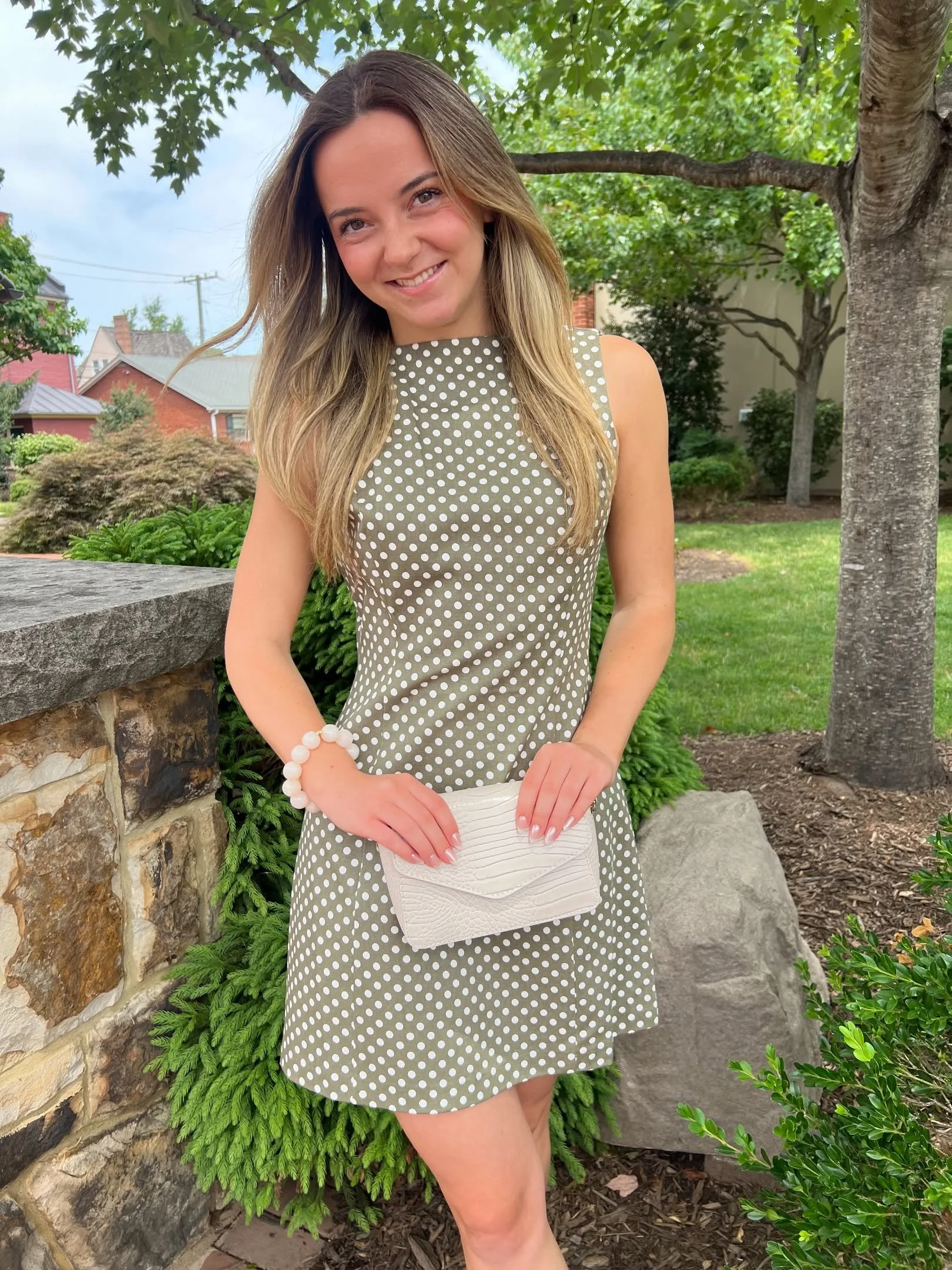Seeing double🌿🤍
One print, two looks: the cutest matching set or an effortless little dress. Which one are you choosing?
#dressedinzest #shopsmall #shoplocal #matchingset #polkadotdress
