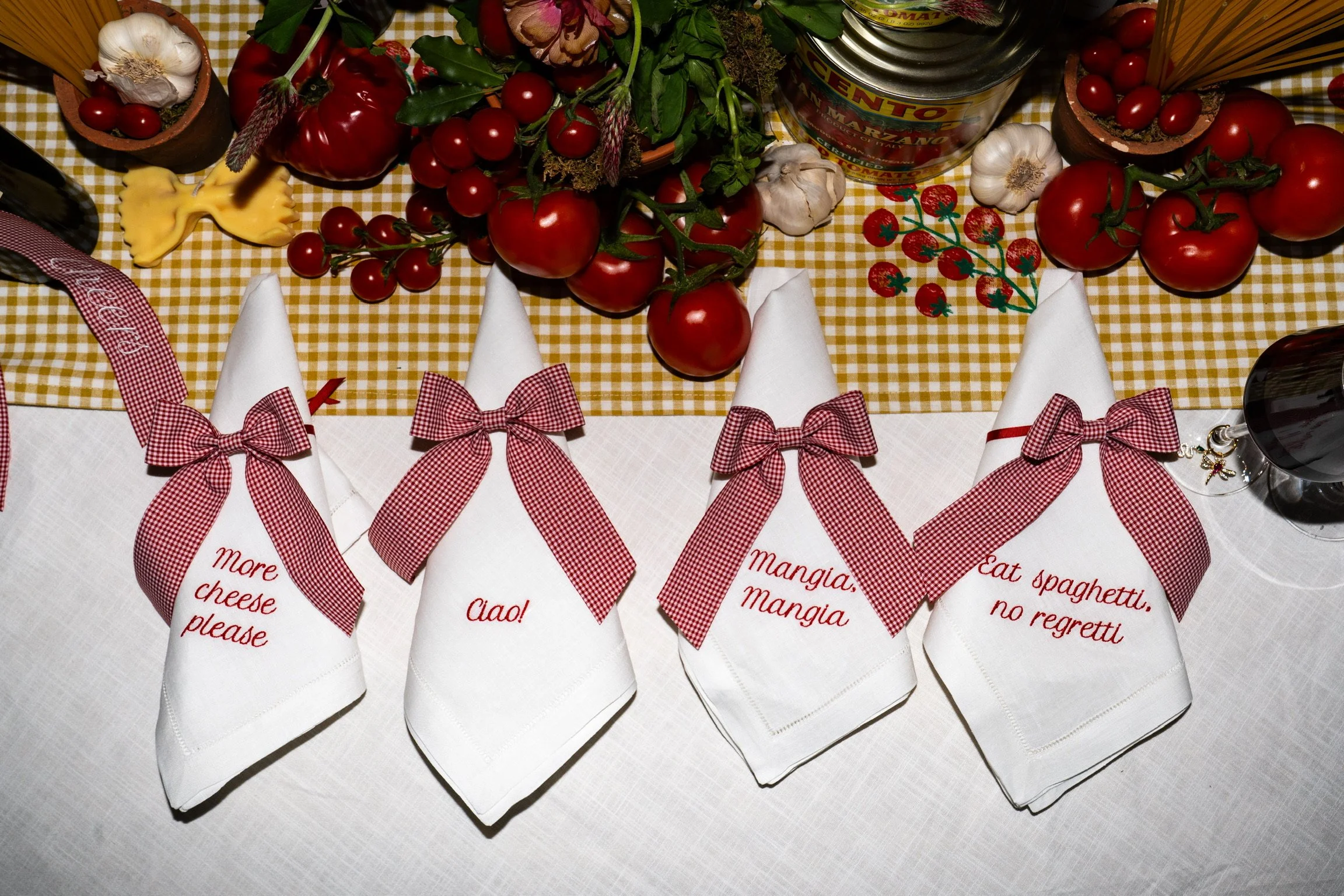 Chic Hostess Gifts Under $50 That Don’t Feel Cheap