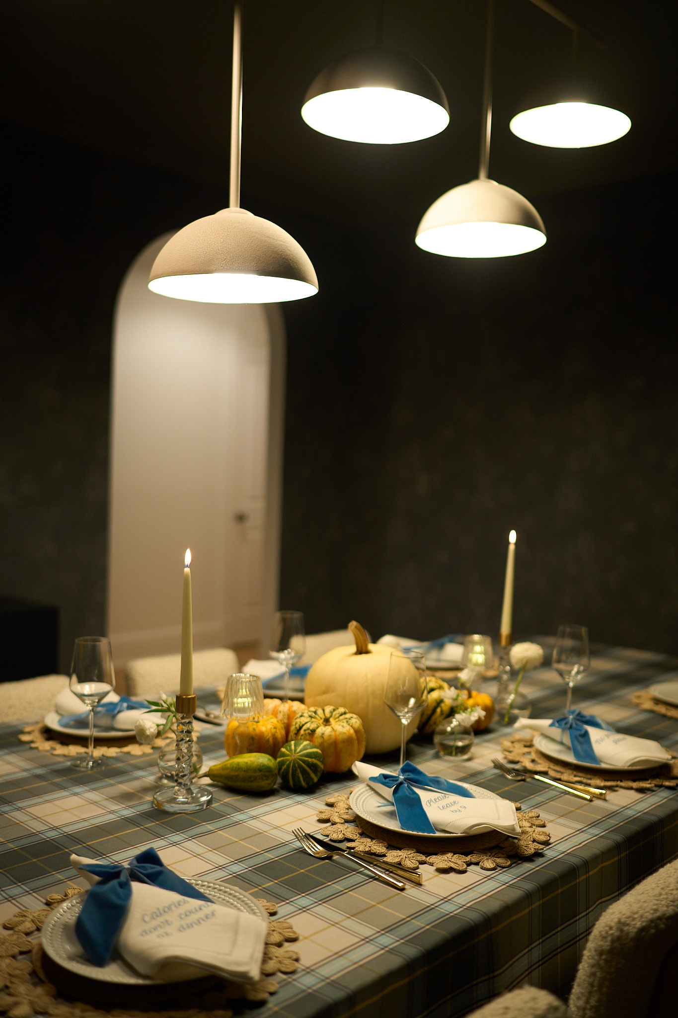 Lighting Is the Hostess's Secret Weapon