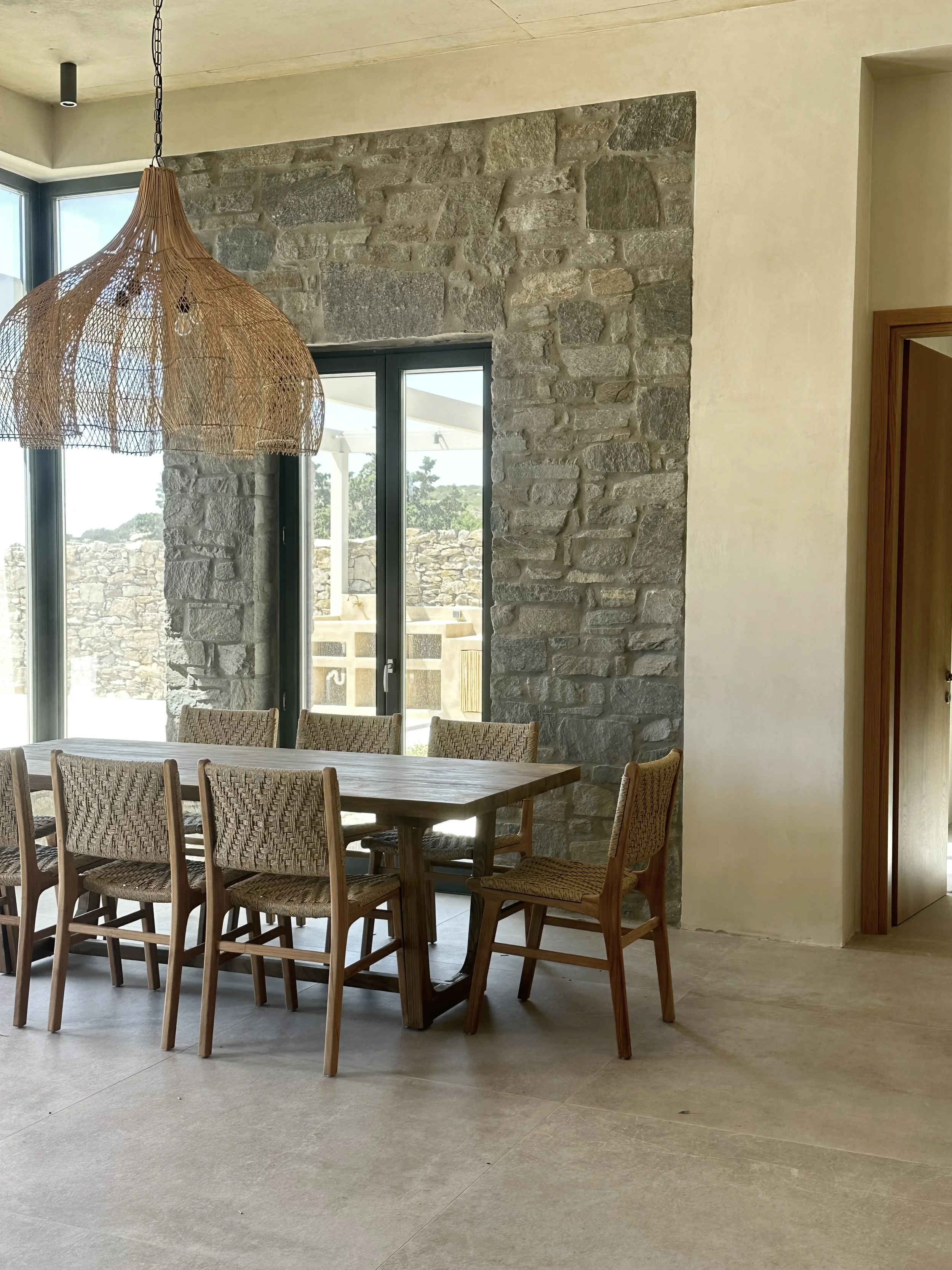 010 069GETAROOM 37NORT.jpeg