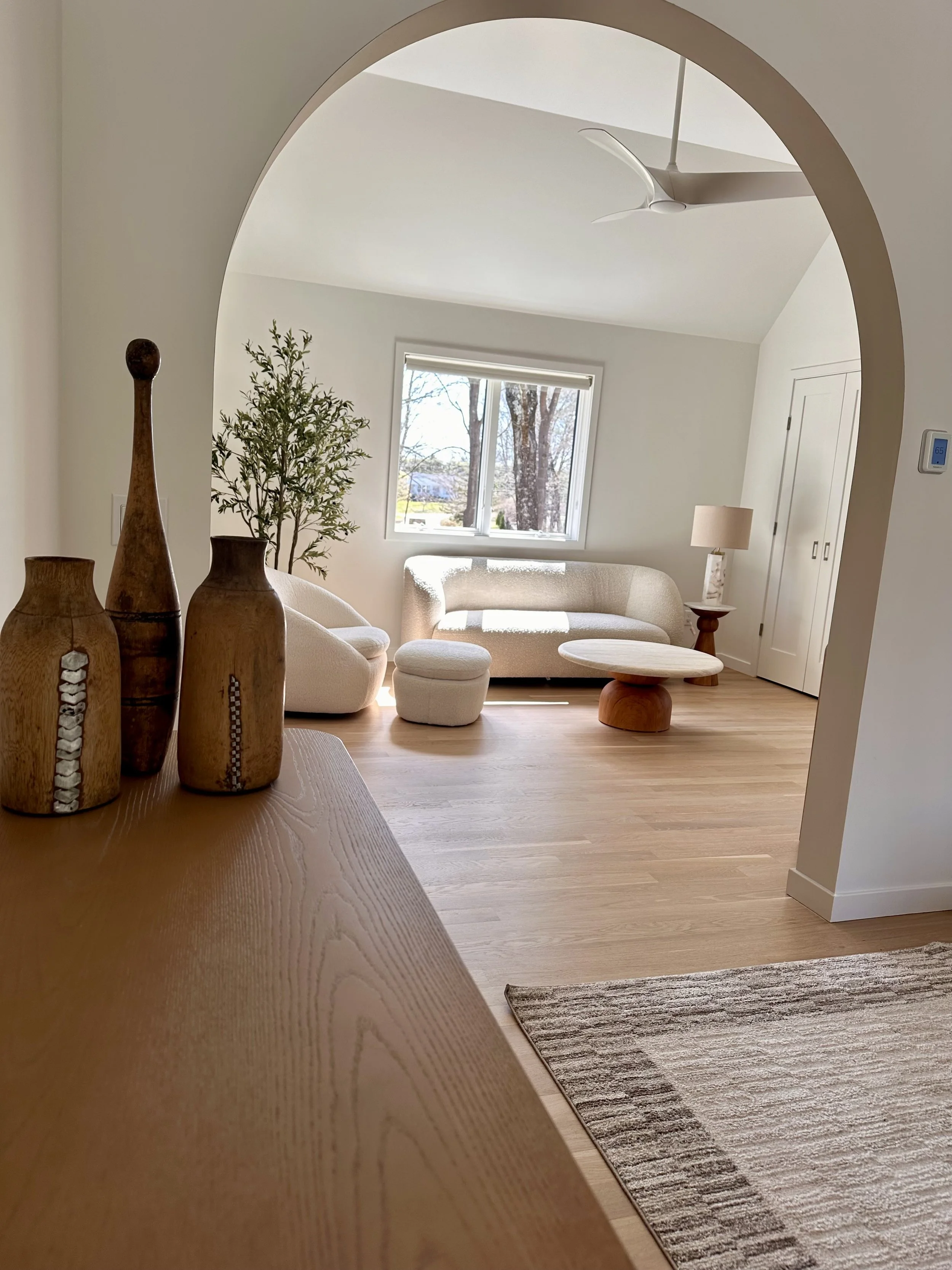 sitting room curves .jpeg