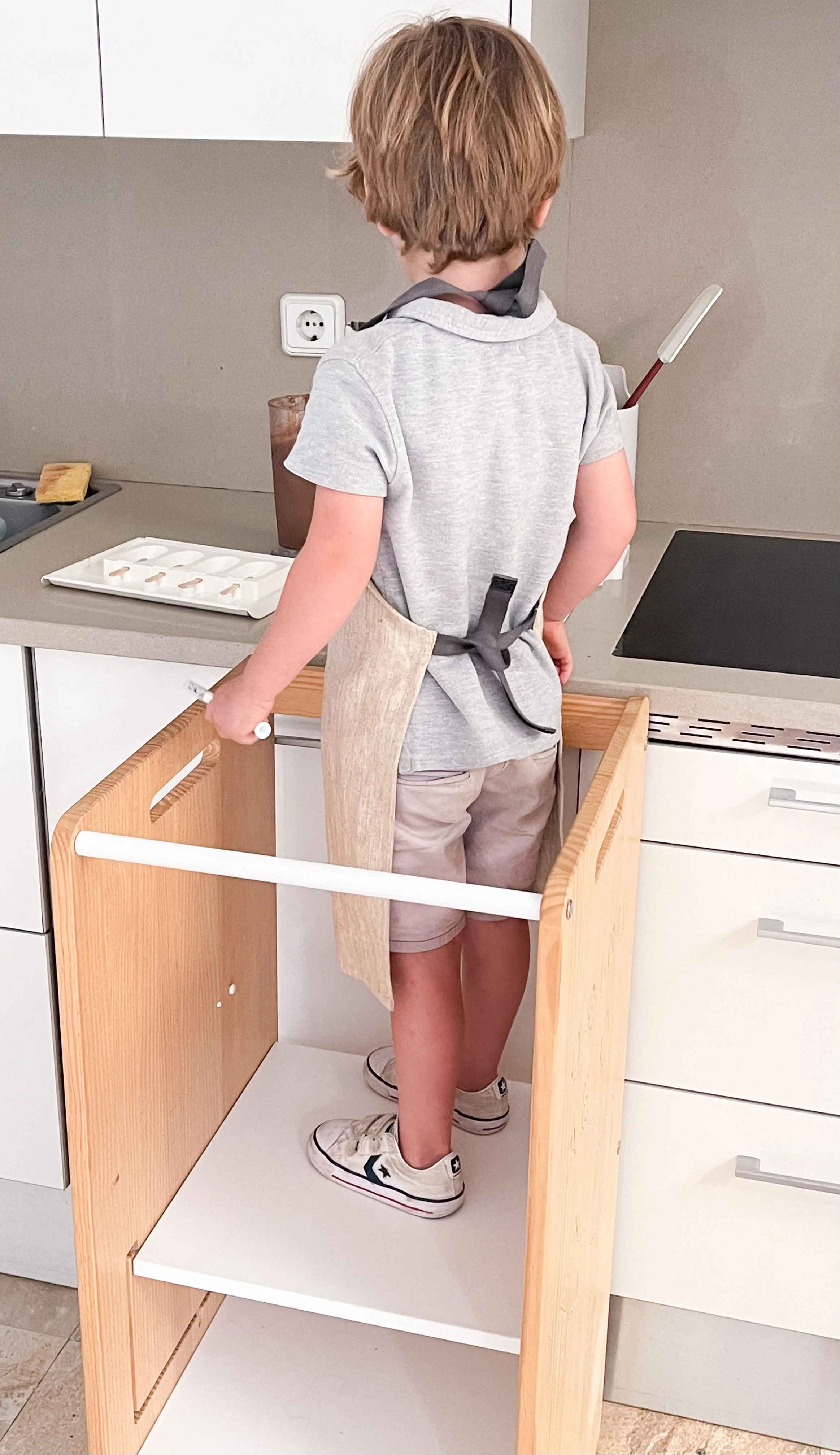 The Learning Tower:My Go-To Kitchen Hack for Family Autonomy