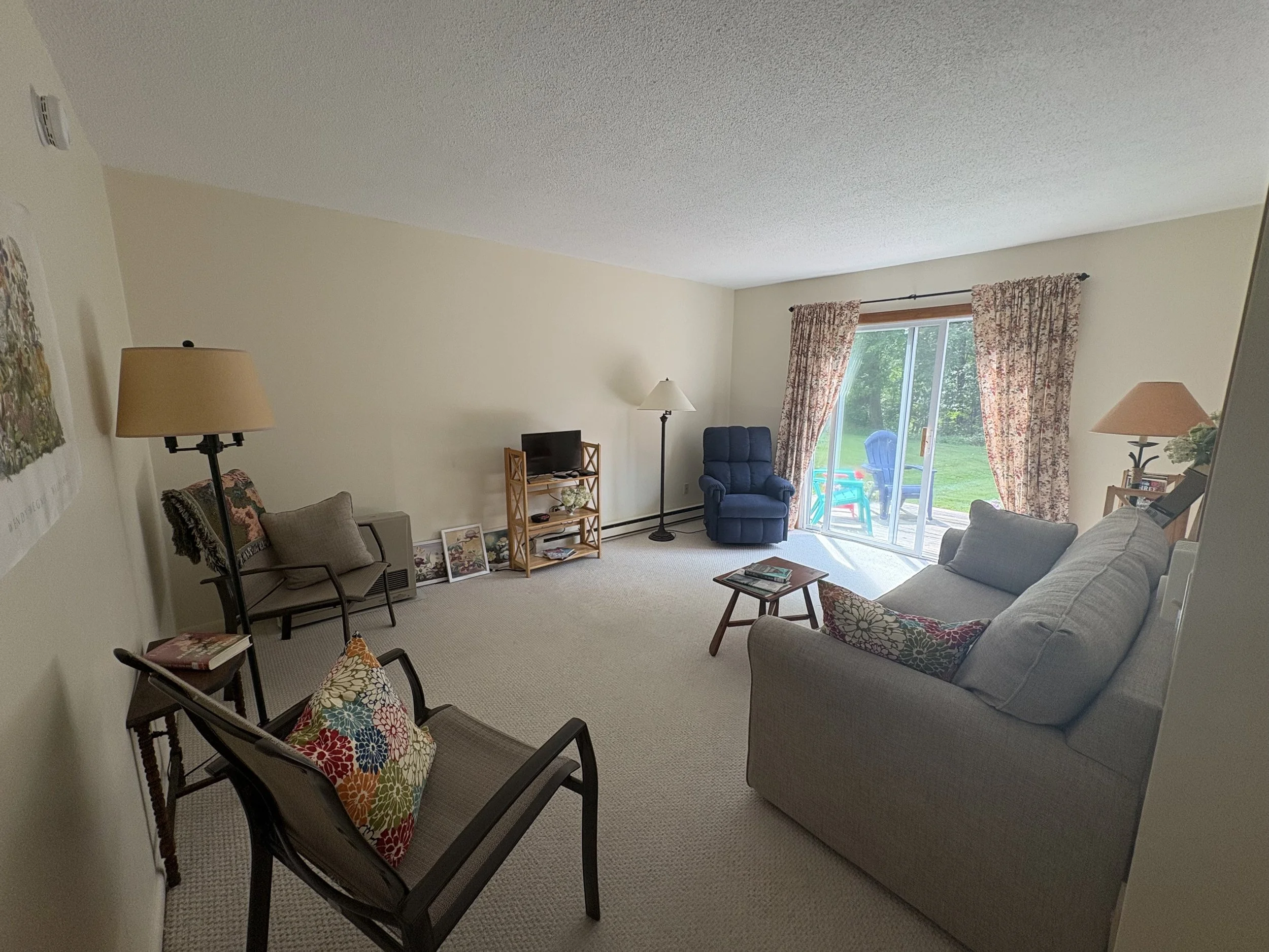 MORETOWN COMMONS CONDO (AVAILABLE FOR THE SKI SEASON)