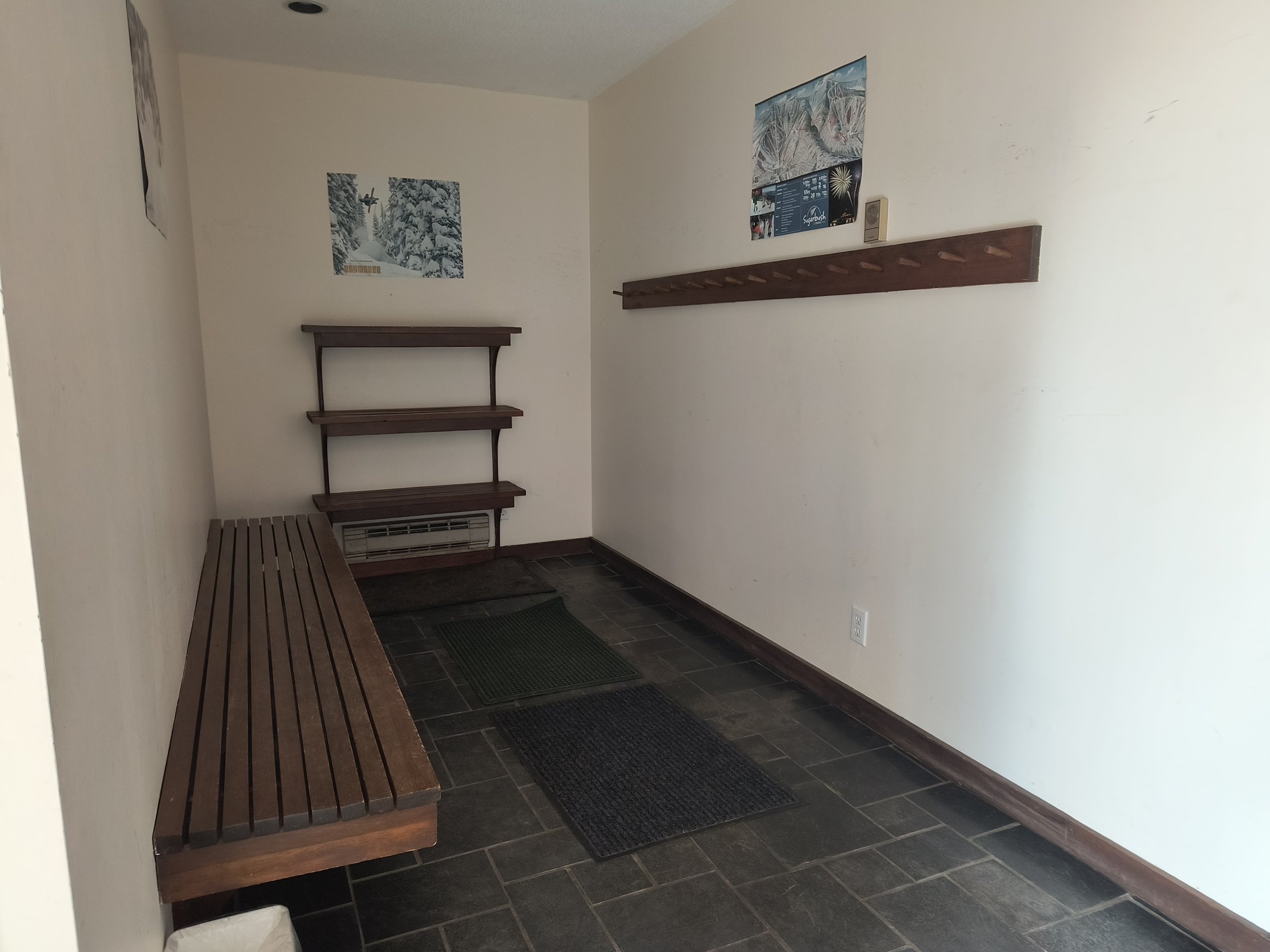 Large Mud/Equipment Room