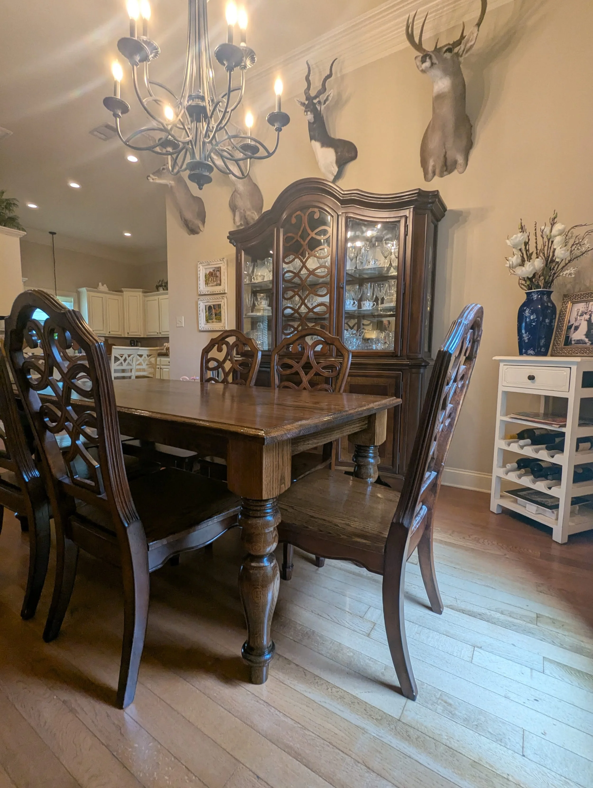 Red Oak custom edge 6 person with chairs 9.jpg