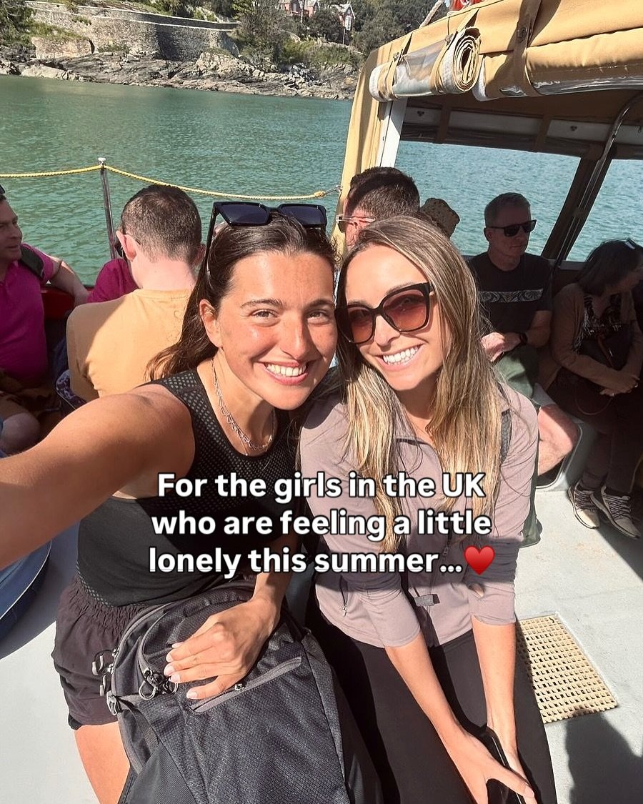 Feeling lonely Is the absolute worst. 💌🌻 I speak on behalf of all of the Boo Girls when I say we would *love* to be friends with you x

Comment &ldquo;FRIENDS&rsquo; below so I can send you an invite to join our Kind Girl community &hearts;️

(Or g