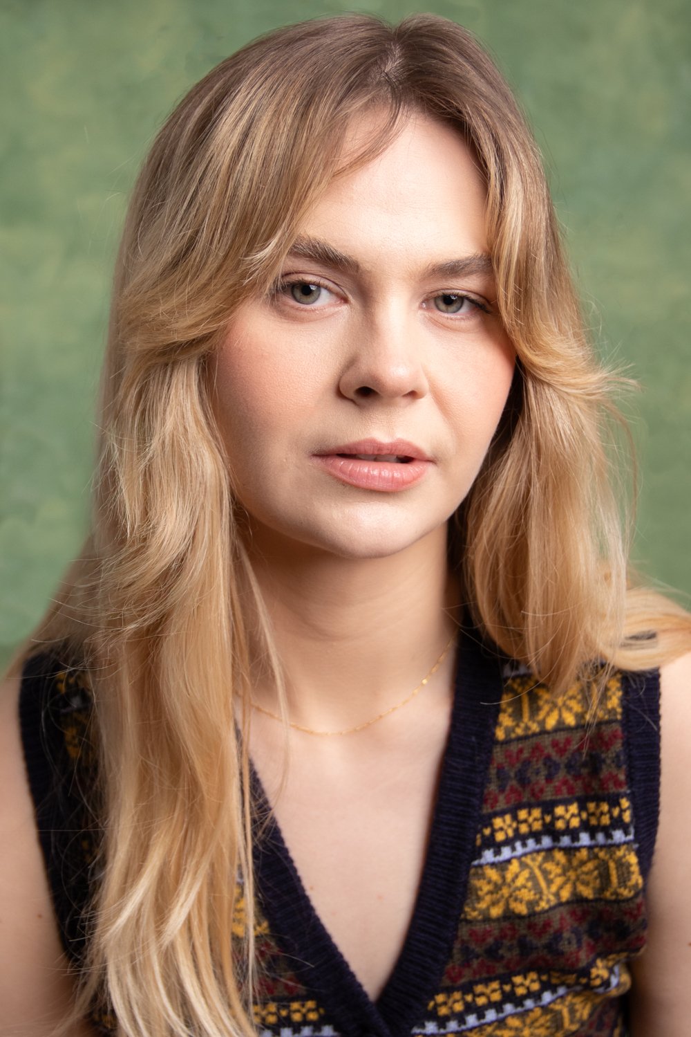 headshot content_-2.jpg