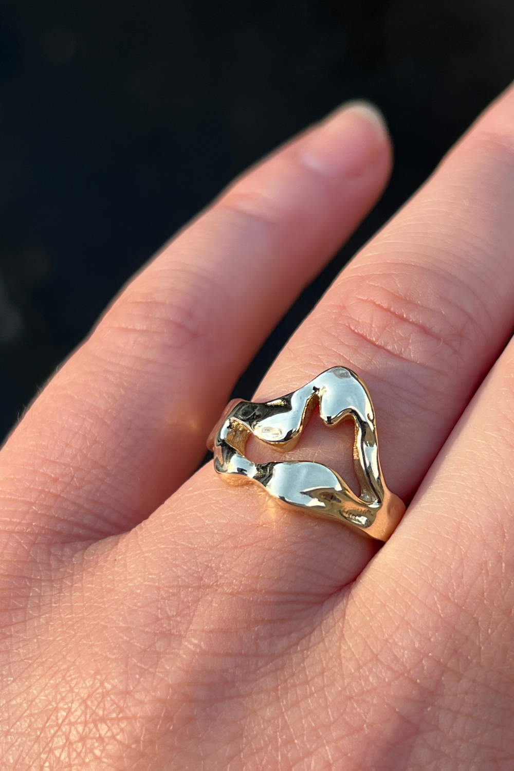 simple gold everyday alternative jewellery.png