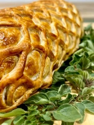 💘 Valentine&rsquo;s Week Cooking Class: Beef Wellington + Chocolate Pot de Cr&egrave;me 🍫🥩

Ready to seriously impress someone you love (or just treat yourself like royalty)? Join us for a hands-on class where you&rsquo;ll learn how to pull off tw