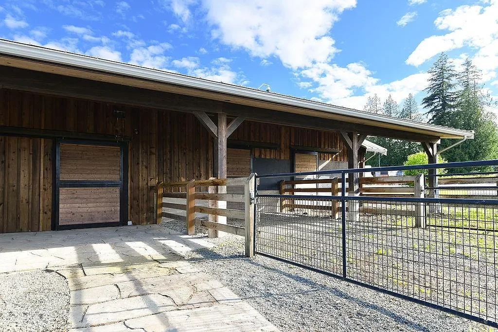 55b67aeb59eef1e609bc29bc03fc296b-uncropped_scaled_within_1536_1152.webp