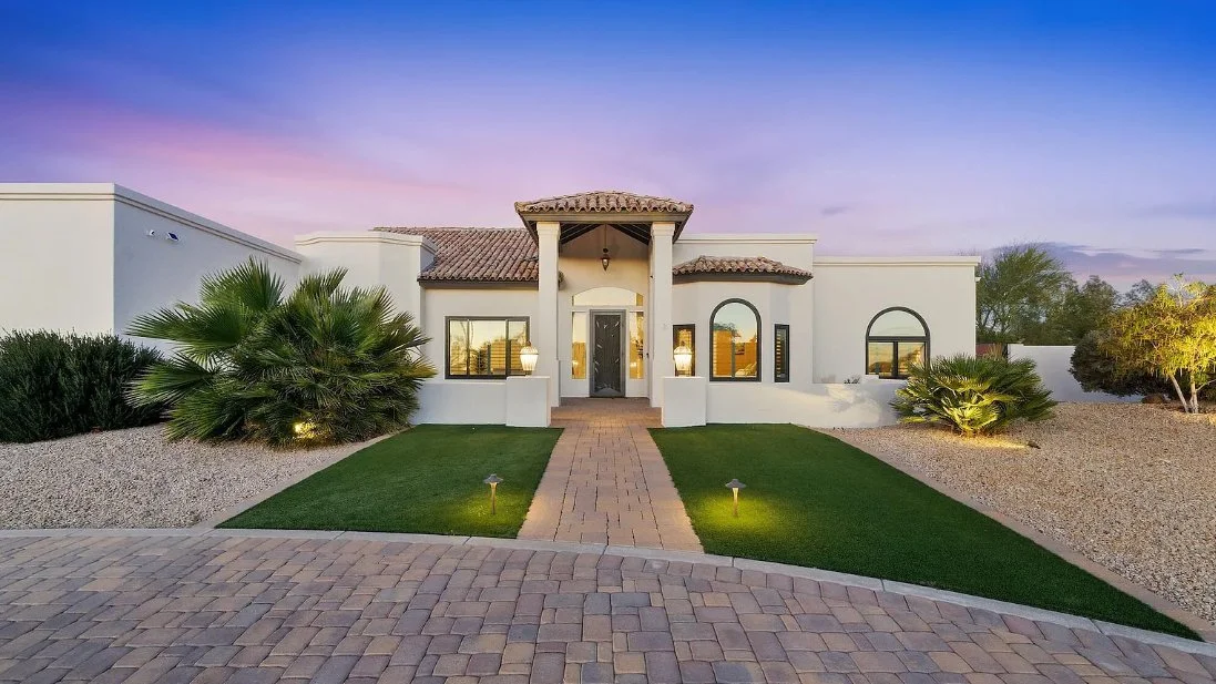 10484 E Corrine Drive