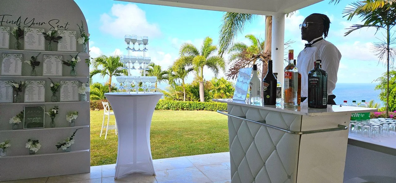 White Small Bar