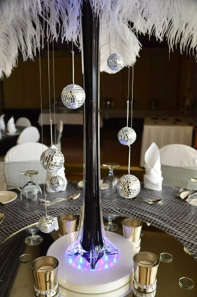 Close up of table decor Black & White 