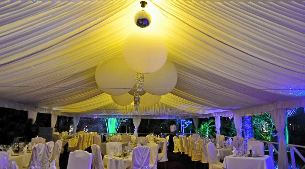 Formal Old Years Celebration Dinner in a fully dressed and decorated tent