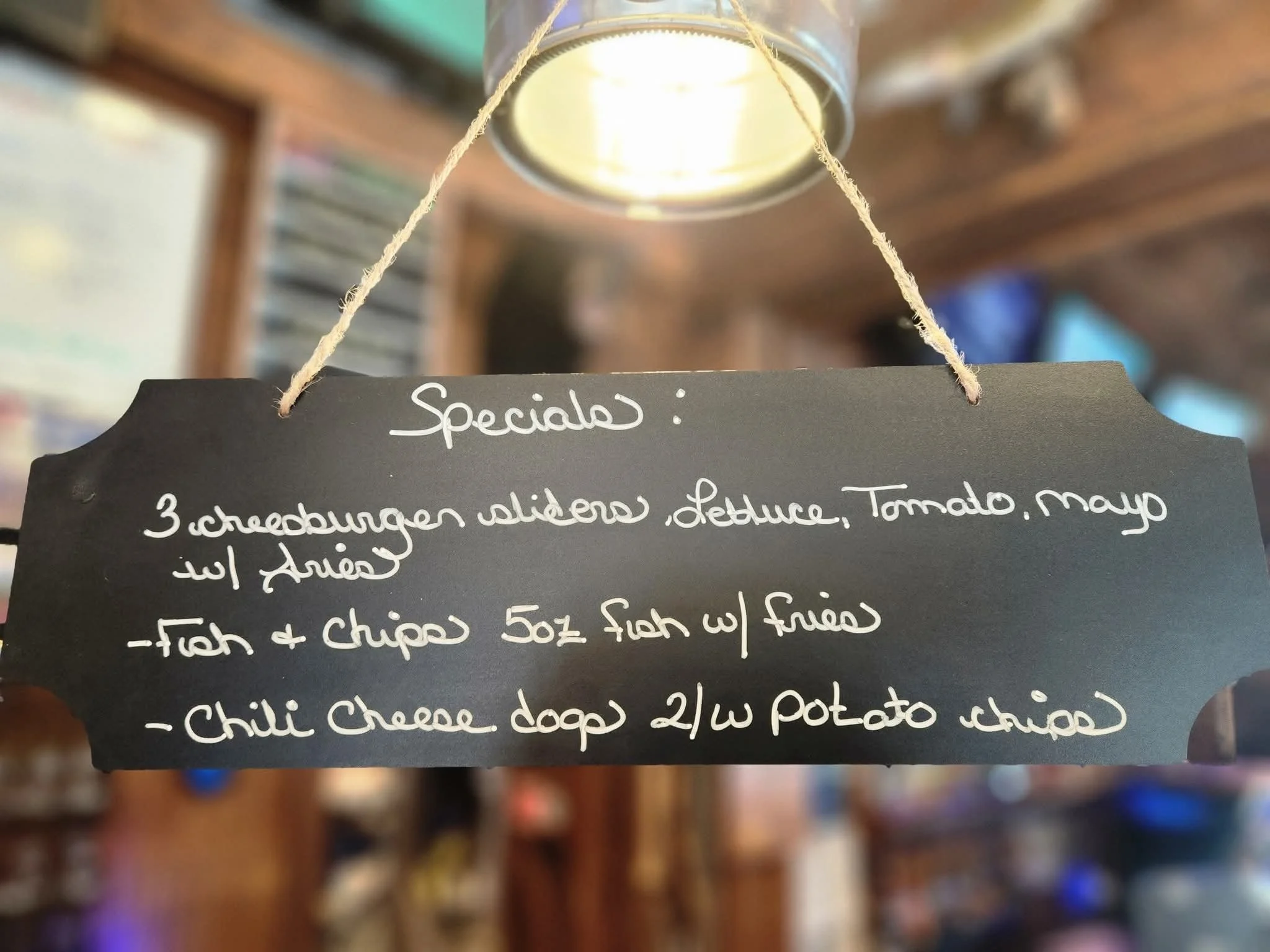 Sunday Fun Day. We are open for breakfast and football! Our new menu is being developed daily. Are you hungry? Come relax today with Crosby Gibson and Tom Stuadle. Grab some food and a caramel apple old fashion! 🏈🍳👍😋🍴3pm -  #livemusic #Brewing #