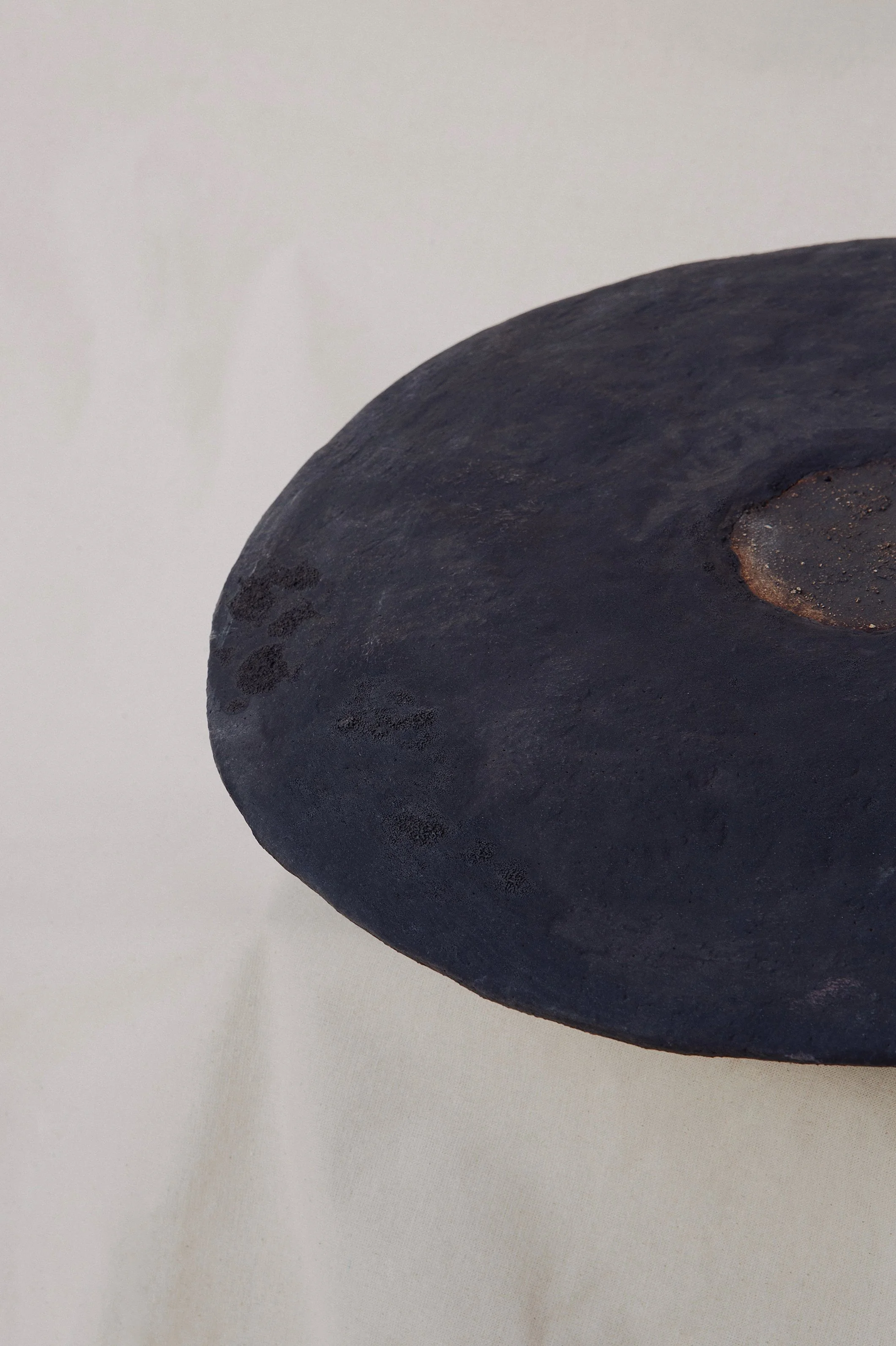 3_Piece 6_Matter Edit + Pascale_Ph Carissa Díaz Alemán_04 1.jpg