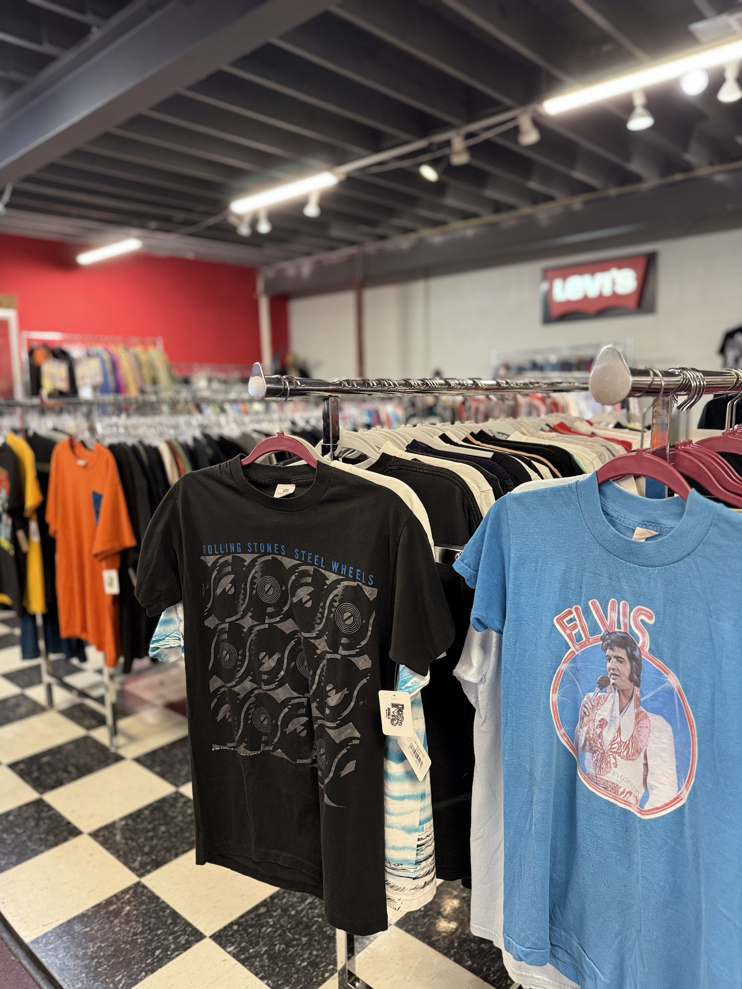 vintage t-shirts at POPS Resale a vintage clothing store in Lexington Kentucky