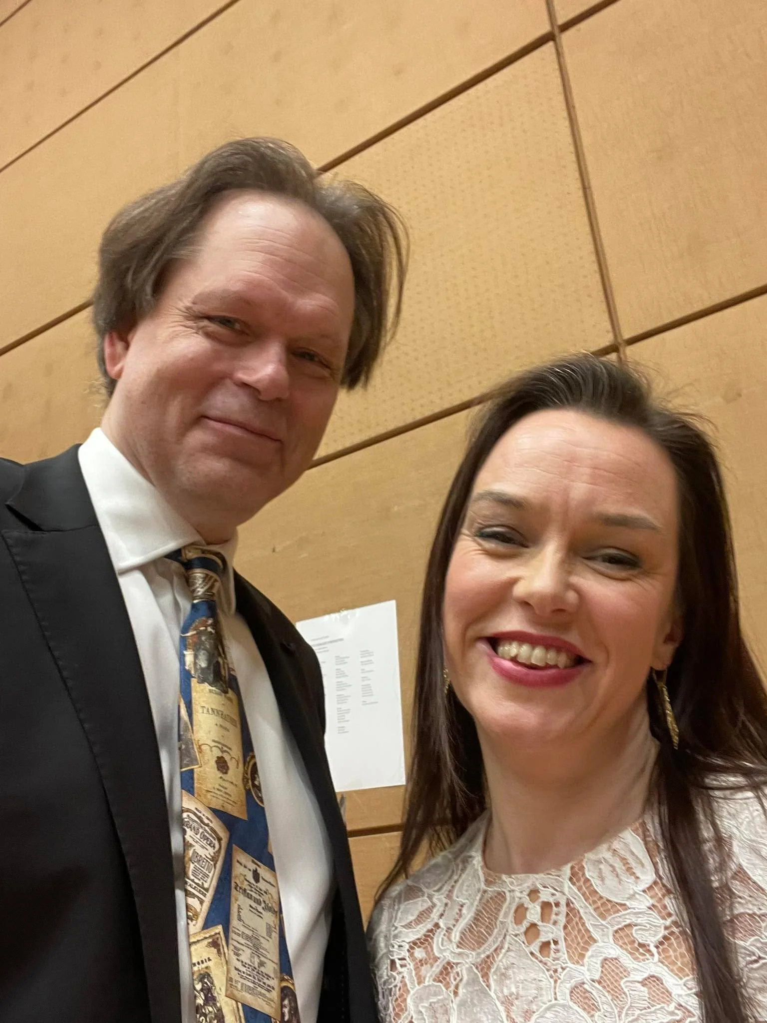 Lovely to be back in Dublin with the RT&Eacute; Concert Orchestra for an all-Nordic programme with music by Alfv&eacute;n, Munktell, Grieg, Lumbye, and Sibelius! Soloist is the amazing Sharon Carty.@
Live broadcast on RT&Egrave; Lyric fm in a minute.